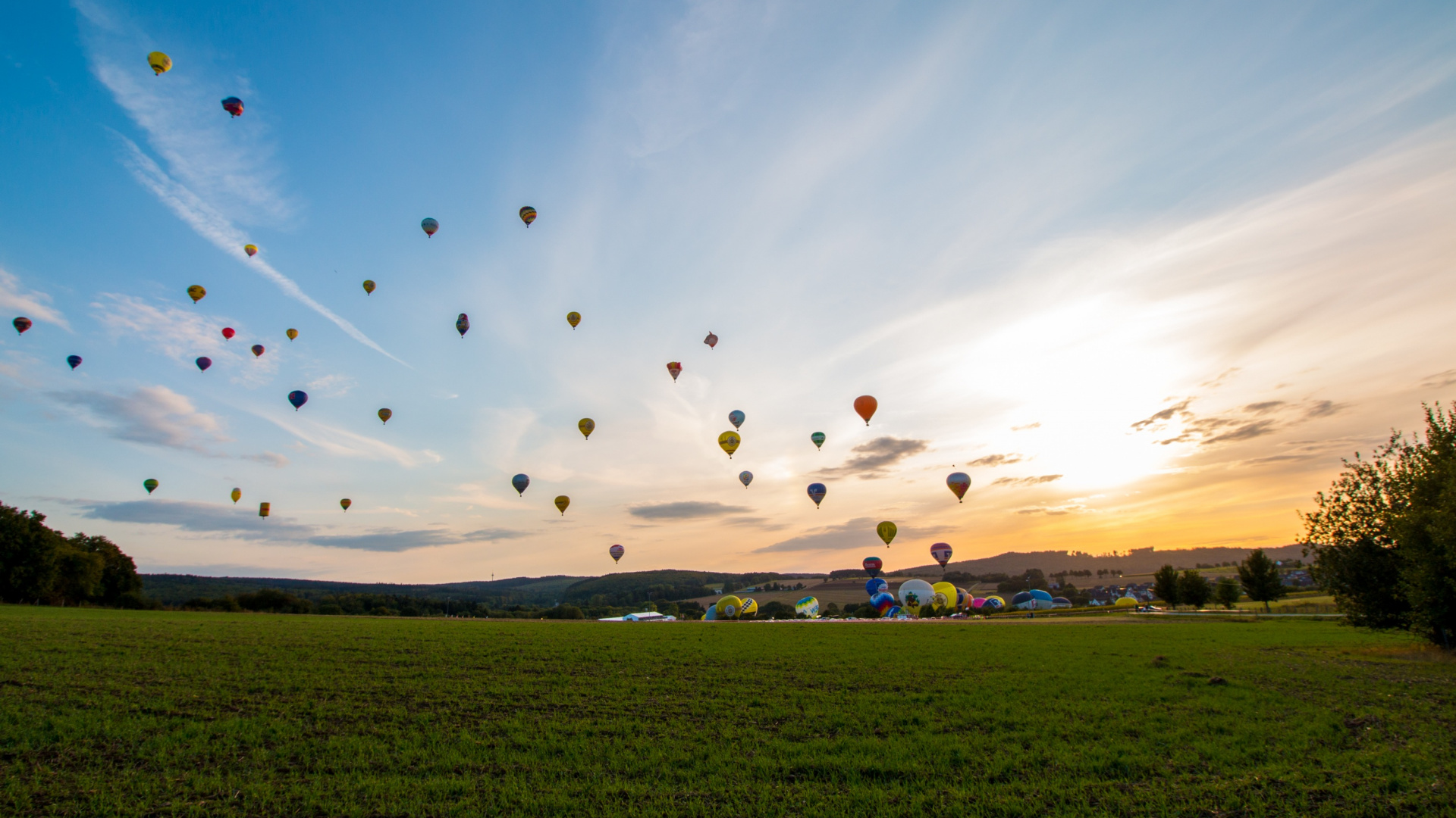 Hot Air Balloon - HD Wallpaper 