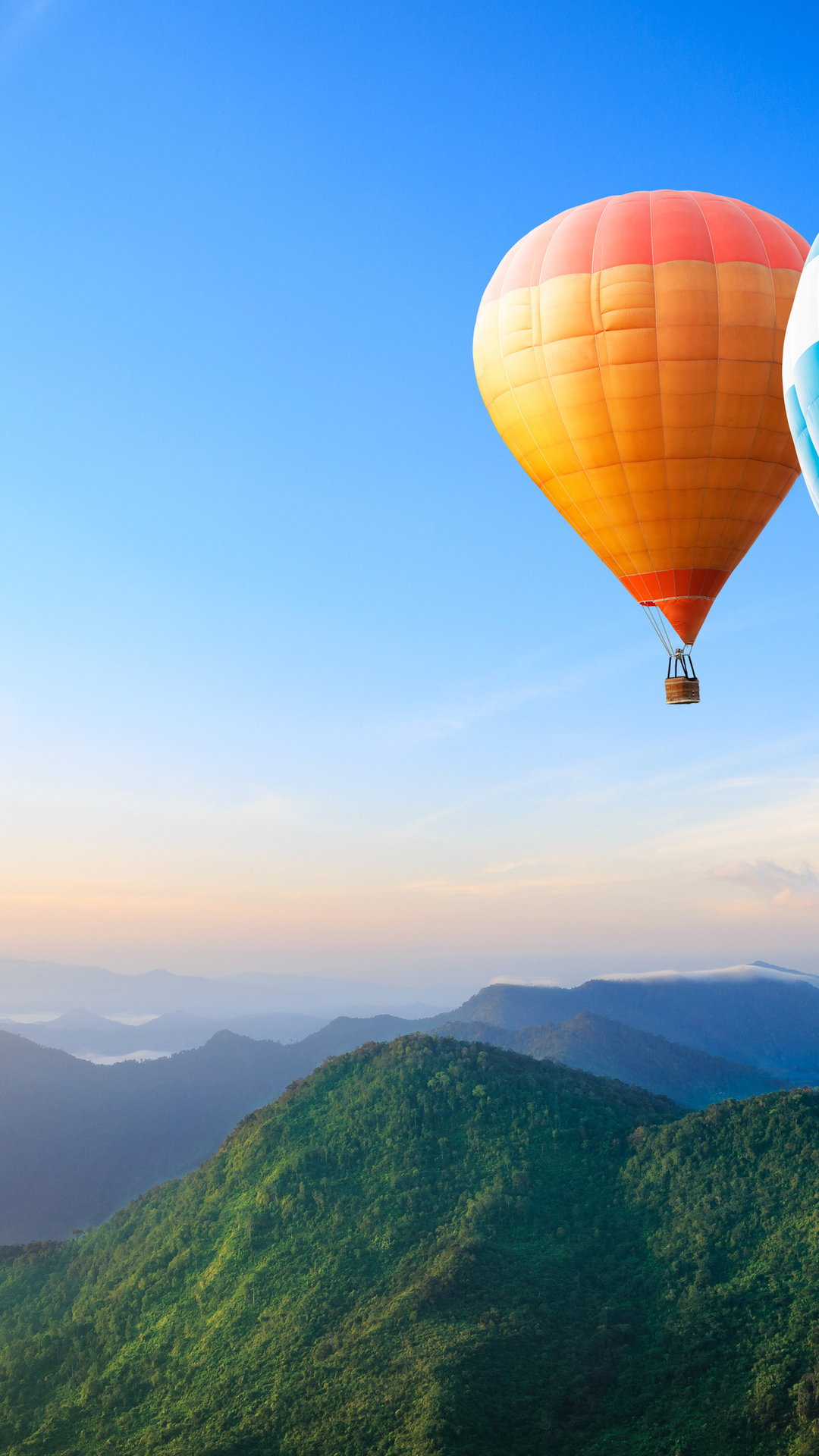 Hot Air Balloon In The Sky - HD Wallpaper 