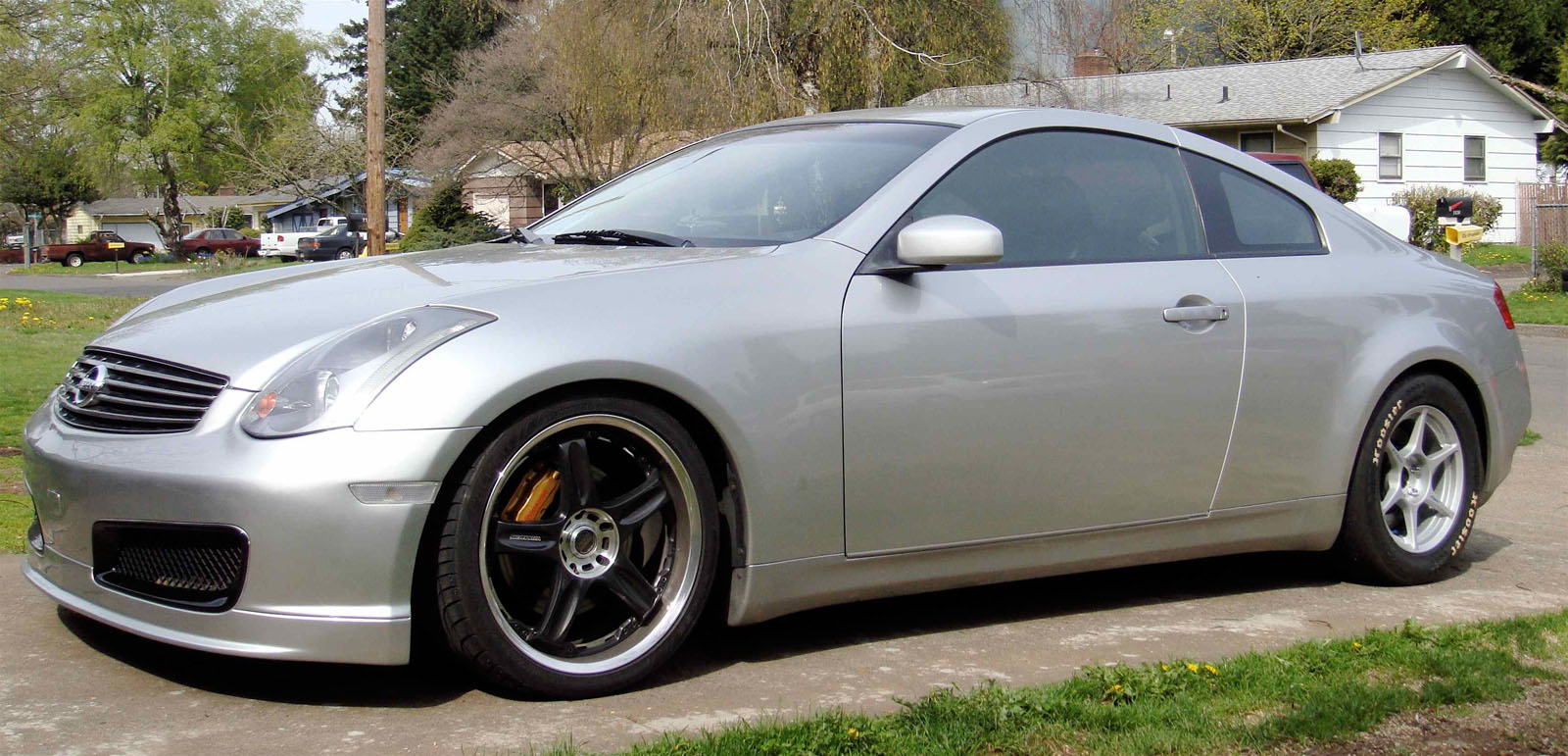 Infiniti G35 Coupe 2004 - HD Wallpaper 