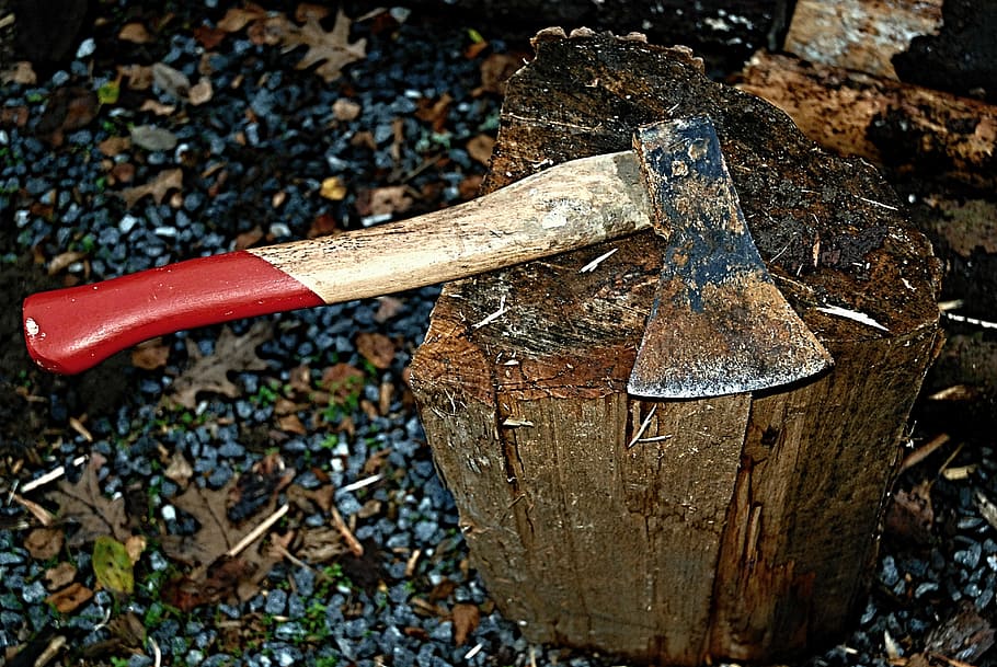 Silver Axe On Wood, Hatchet, Block, Chips, Gravel, - Red Handle Axe - HD Wallpaper 