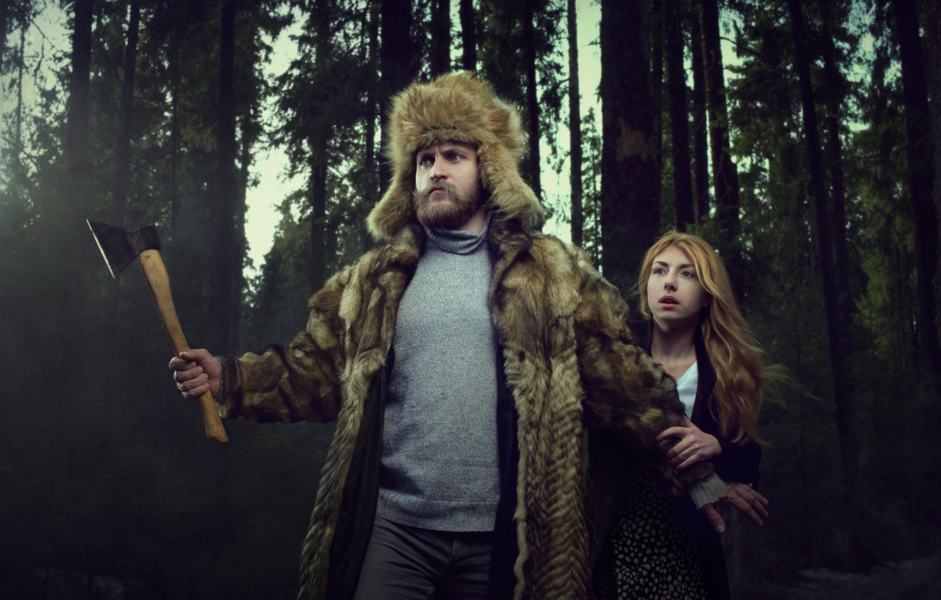 Photo Wallpaper Forest, Girl, Man, Protection, Axe - Мужик С Топором В Лесу - HD Wallpaper 