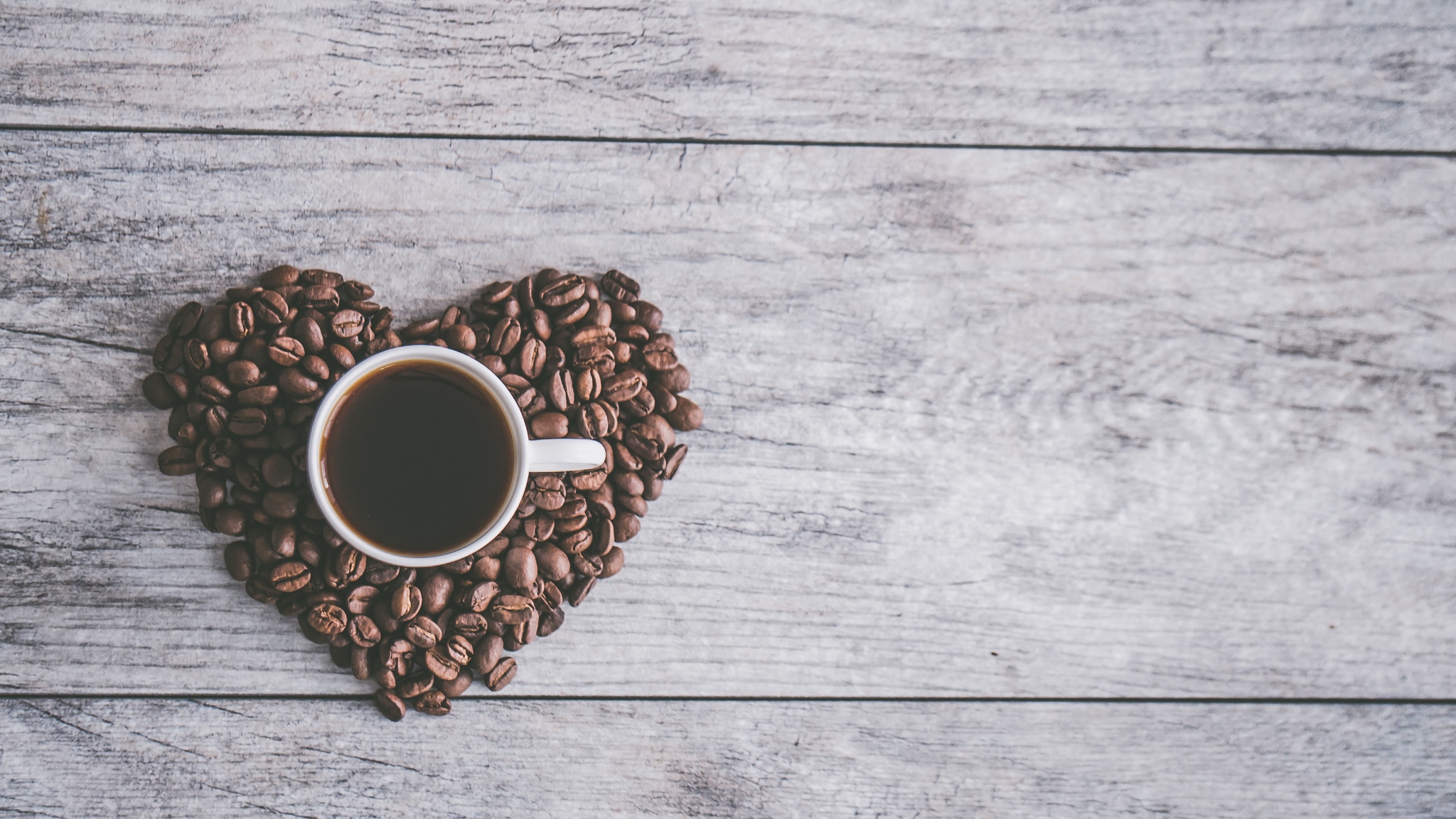 Wallpaper Coffee Beans, Coffee, Heart, Love - Coffee Heart Wallpaper 4k - HD Wallpaper 