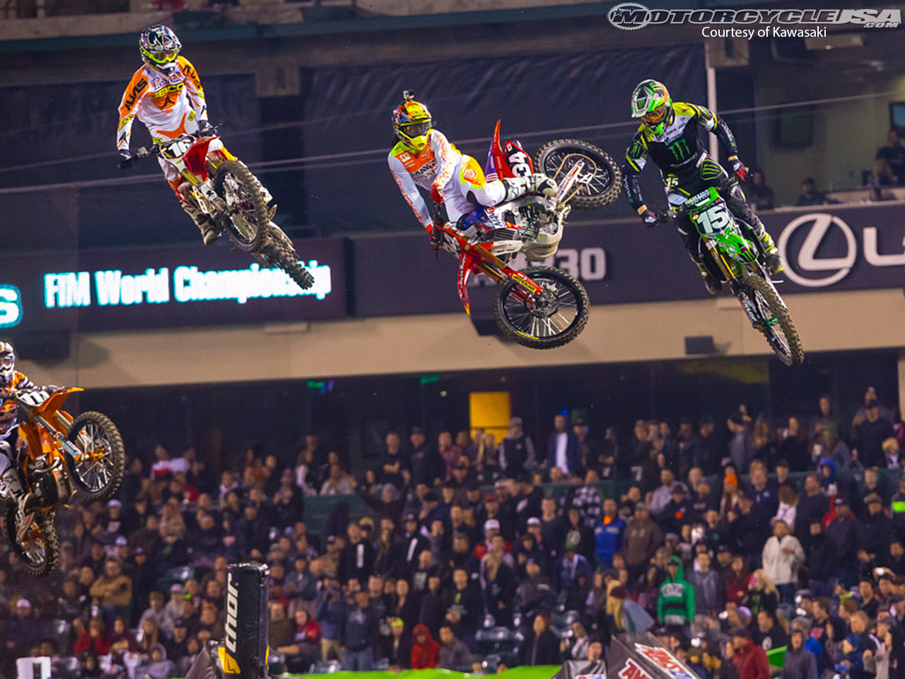 2015 Supercross Wallpaper - 2018 Ama Supercross Anaheim 1 Crowd - HD Wallpaper 