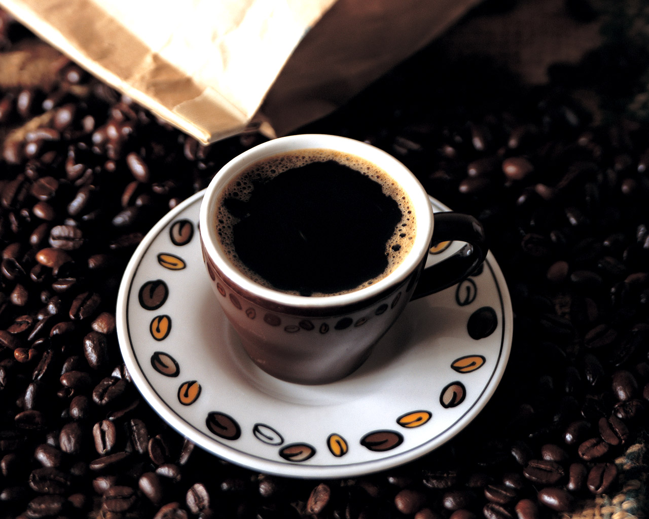 Coffee Wallpaper High Definition - Example Of Black Coffee - HD Wallpaper 