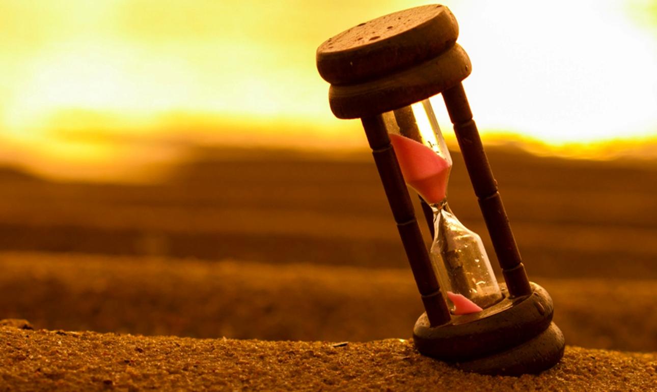 Hourglass Backgrounds For Free Wallpaper - Sands Of Time Abstract