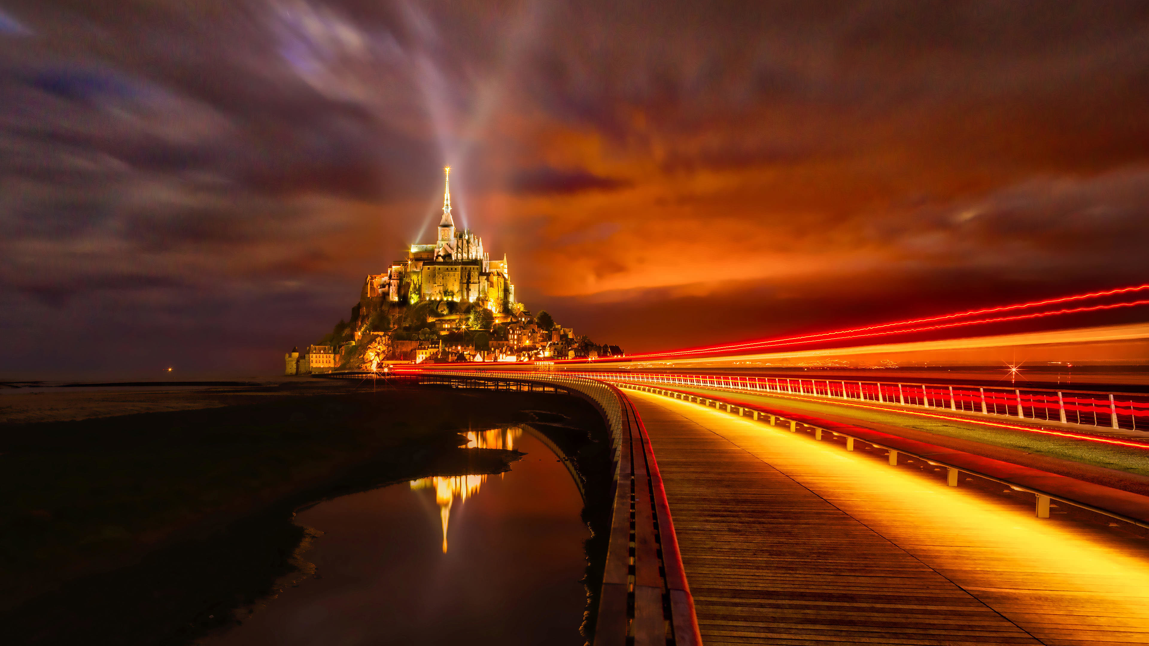 Mont Saint Michel Island Night Lights Normandy France - Mont Saint Michel Night Show - HD Wallpaper 