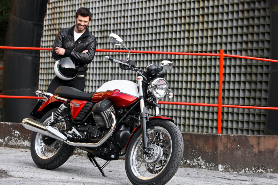 Moto Guzzi V7 Stone-v7 Special Photo - HD Wallpaper 