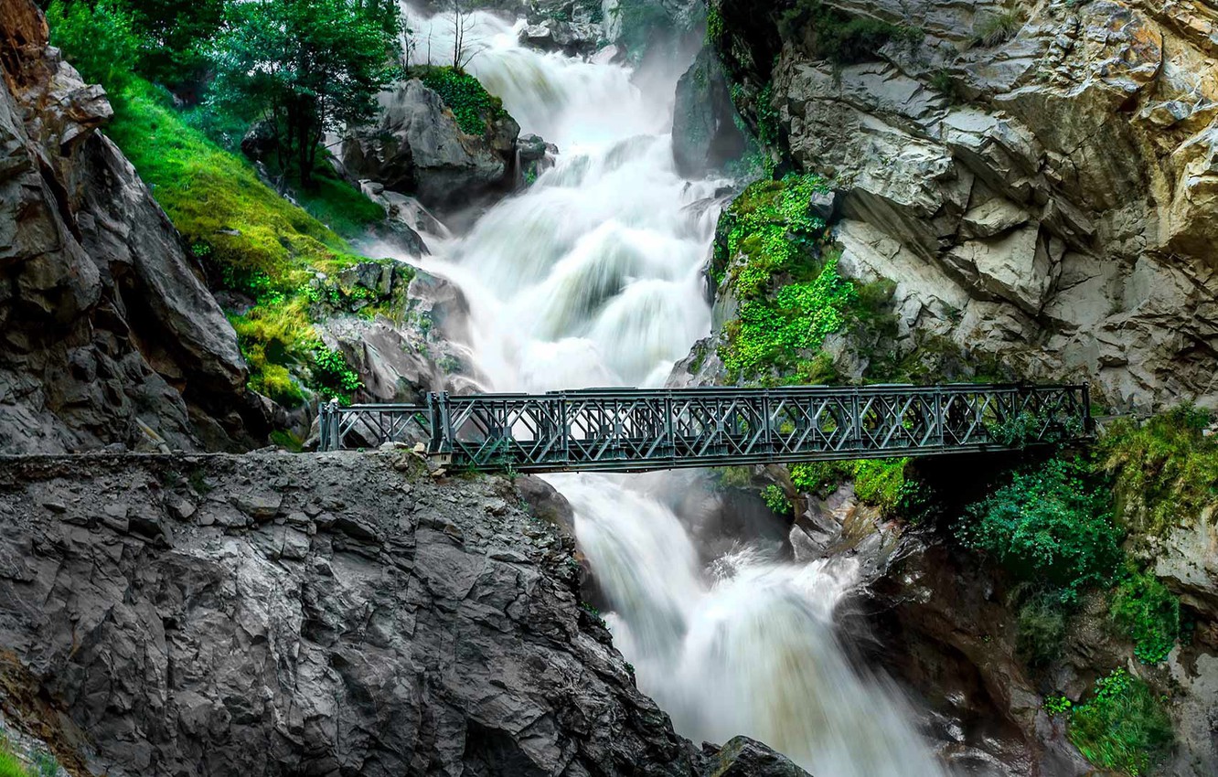 Photo Wallpaper Bridge, Rocks, Waterfall, India, Himachal - Waterfall - HD Wallpaper 