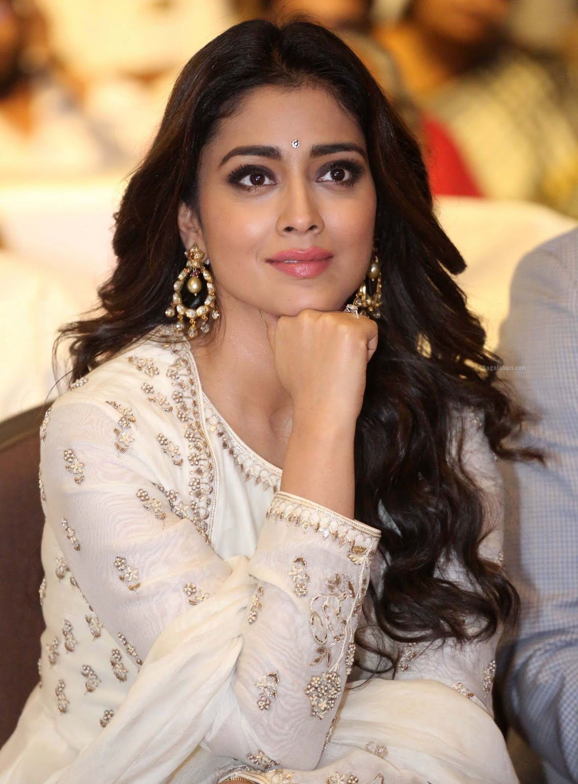 Sexy Indian Actress Tollywood - HD Wallpaper 