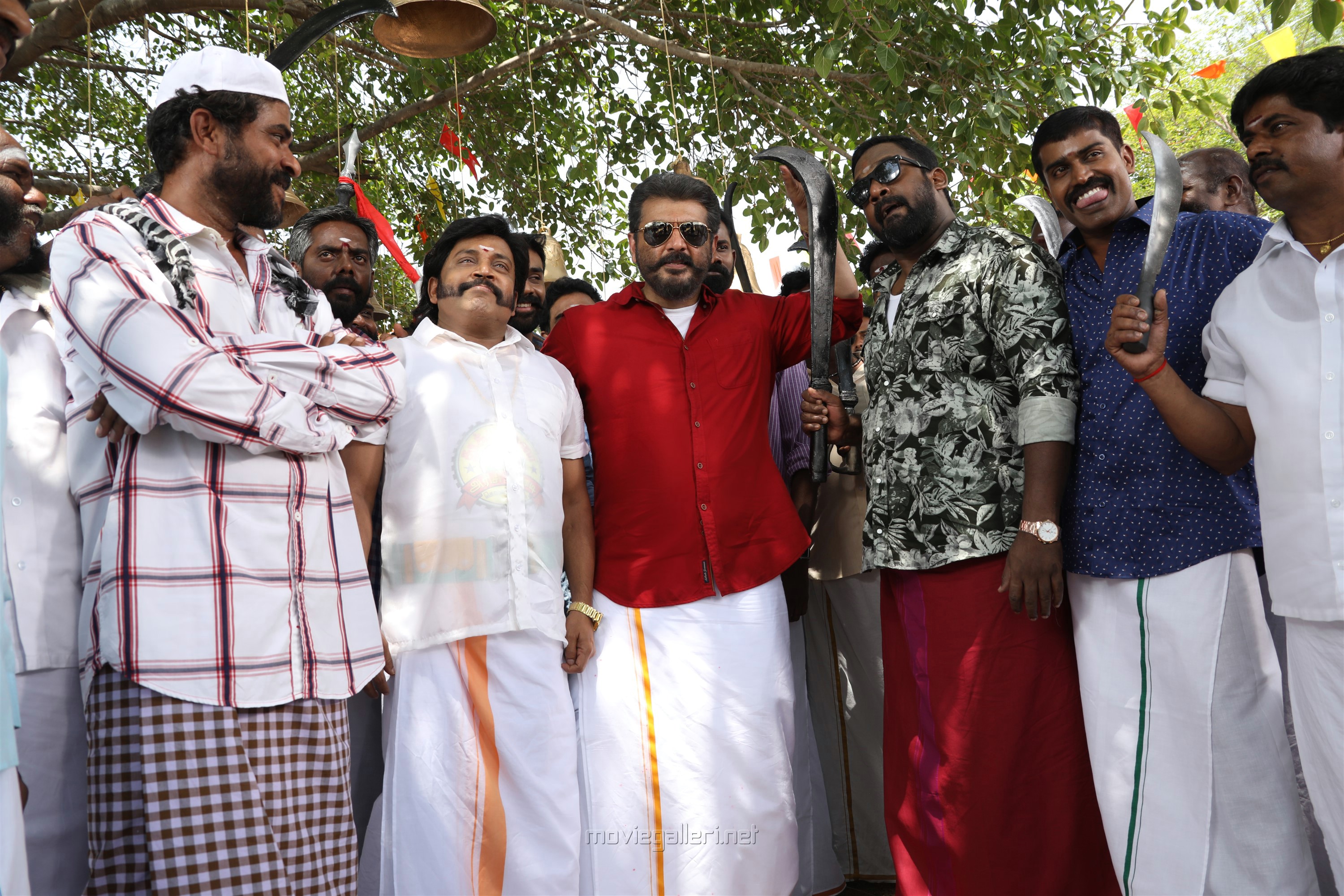 Thambi Ramaiah, Ajith, Robo Shankar In Viswasam Movie - Vishwasam Ajith Thambi Ramaiyah - HD Wallpaper 
