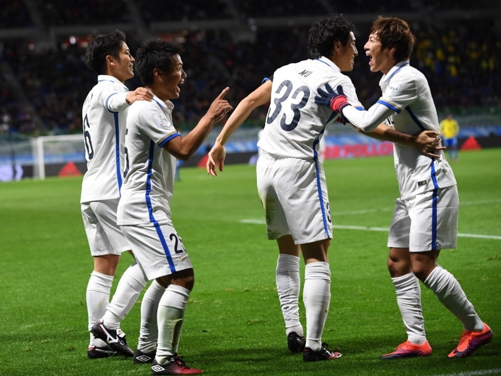 Soccer - HD Wallpaper 