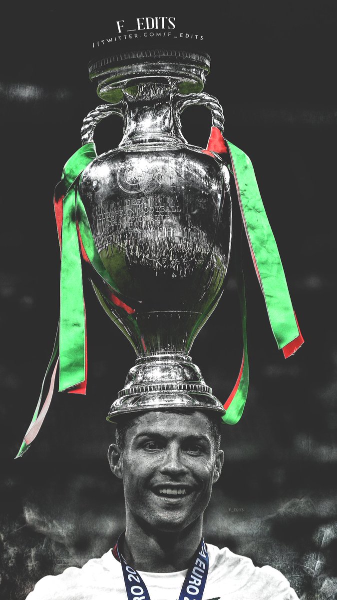 Cristiano Ronaldo Hero - HD Wallpaper 