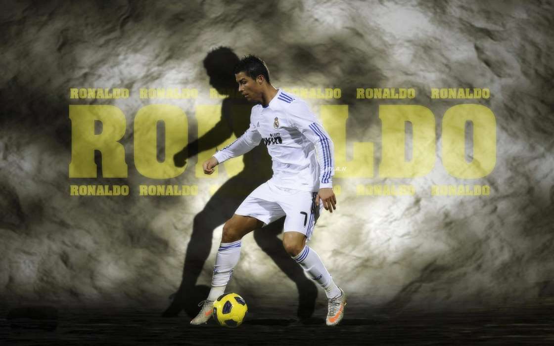 Download Mobile Wallpaper Sports, Football, Cristiano - Cristiano Ronaldo Wallpaper 2011 - HD Wallpaper 