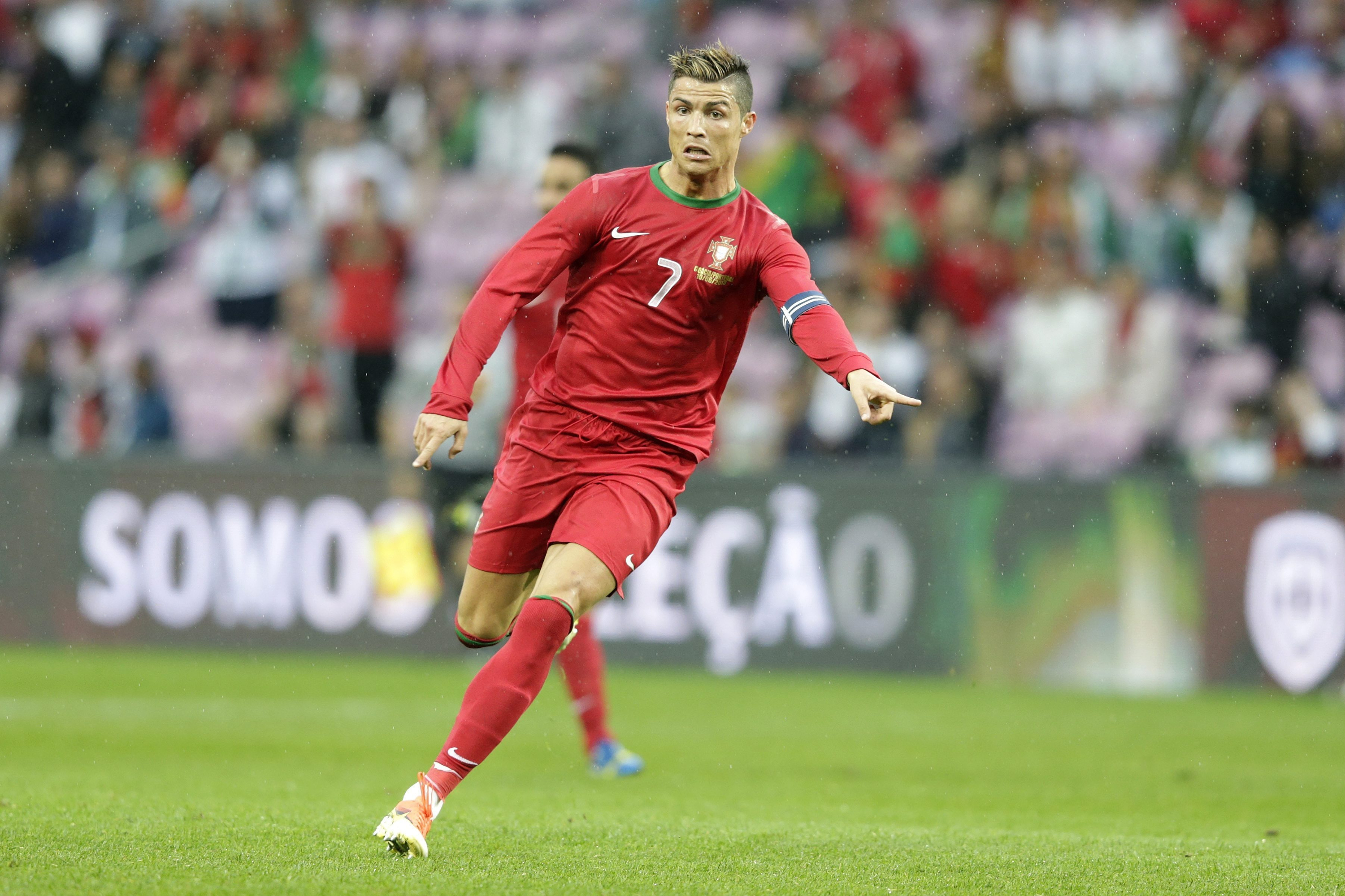 Wallpaper De Cr7 - HD Wallpaper 