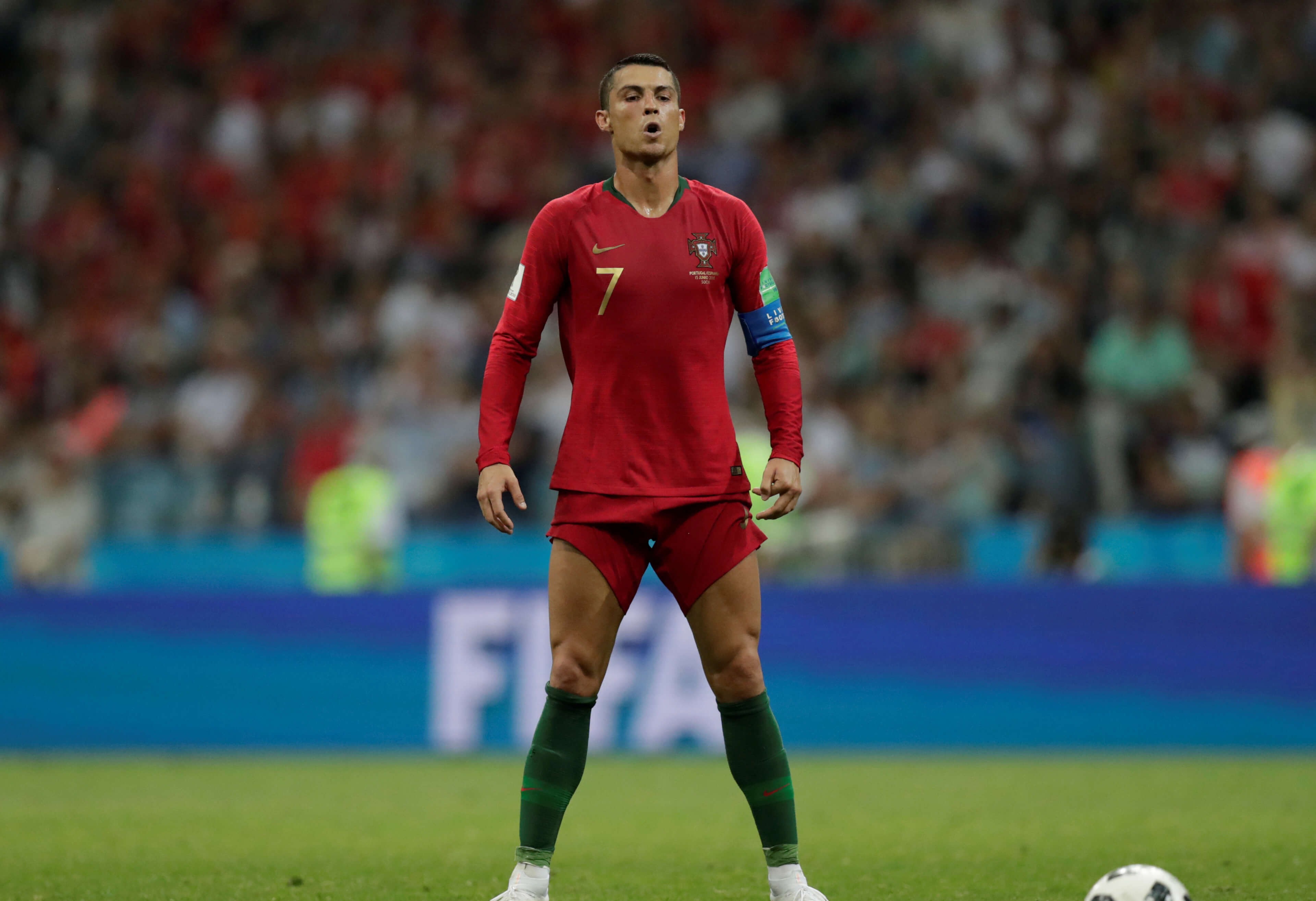 Cristiano Ronaldo Fifa World Cup 2018 Hd Photos - Ronaldo World Cup Free Kick Vs Spain - HD Wallpaper 