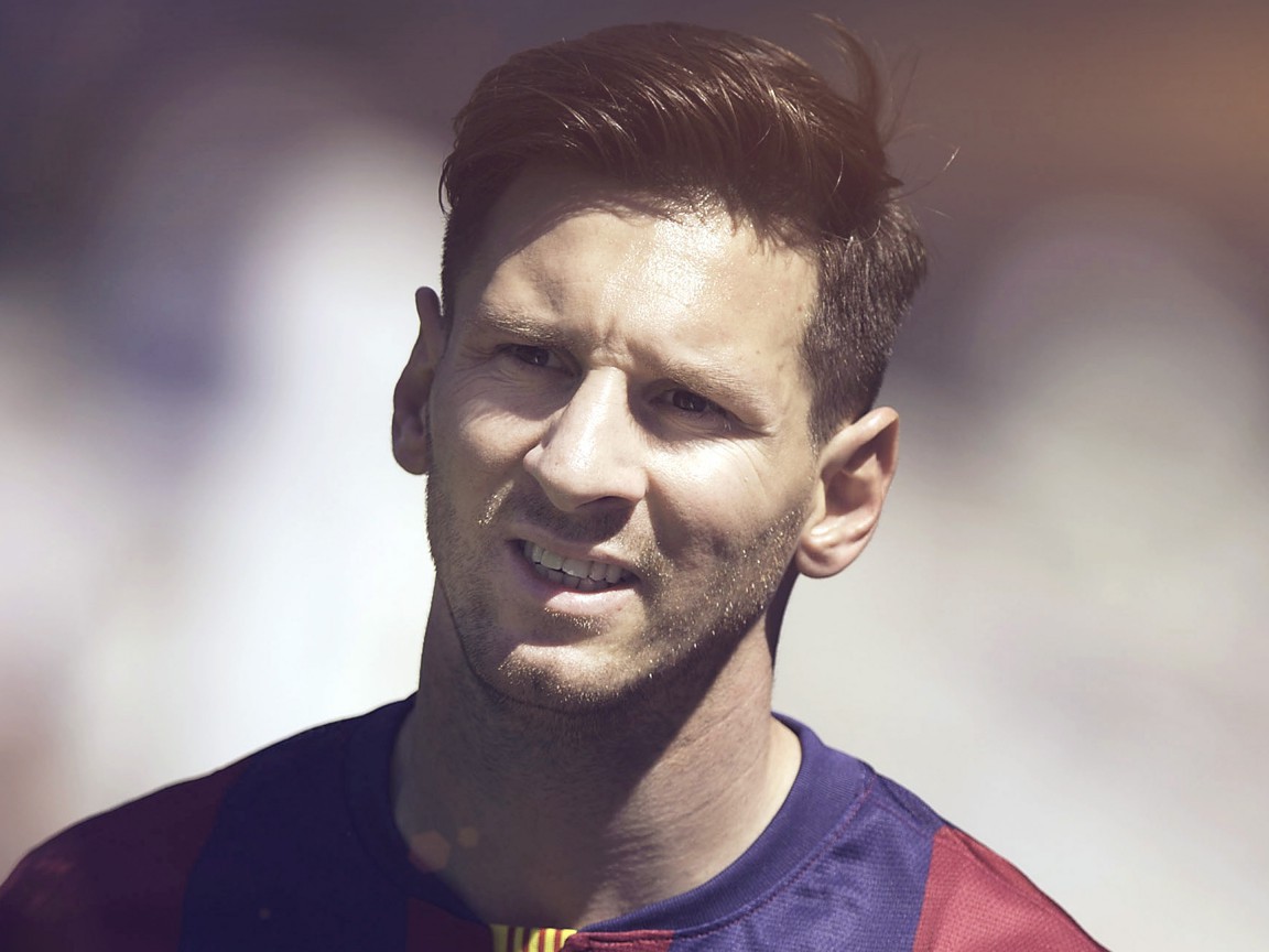 Lionel Messi 2015 Barca Hair Style 4k Wallpaper - Standard Hairstyle - HD Wallpaper 
