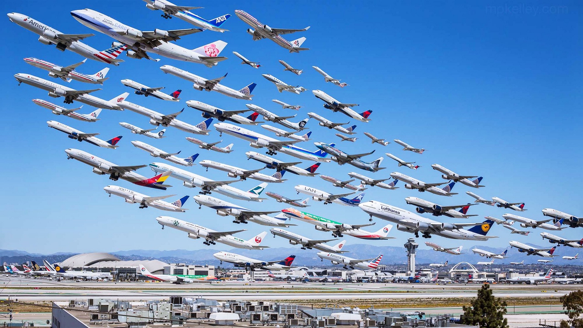 100 Planes Fly Unseen Unique Hd Wallpapers Free Download - Los Angeles Airplanes - HD Wallpaper 