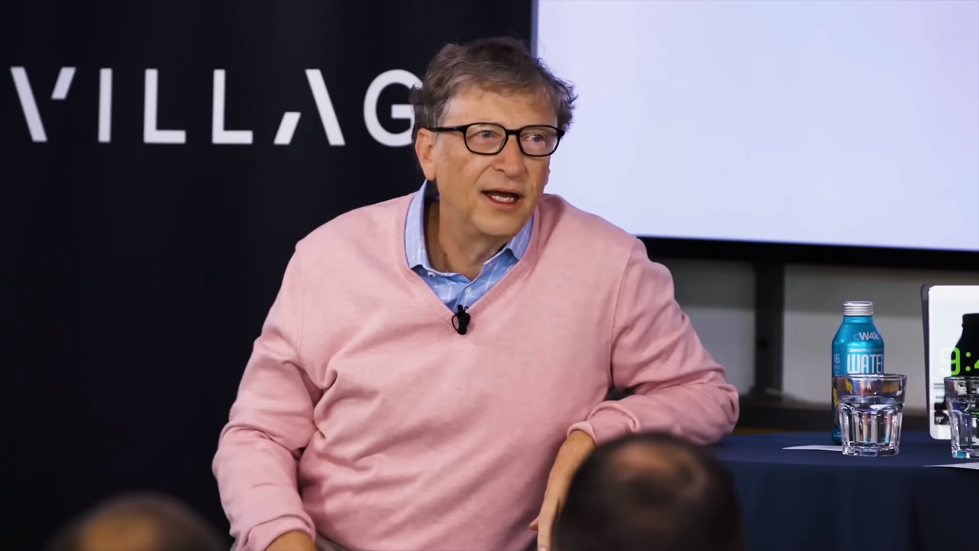 Bill Gates Village Global - HD Wallpaper 