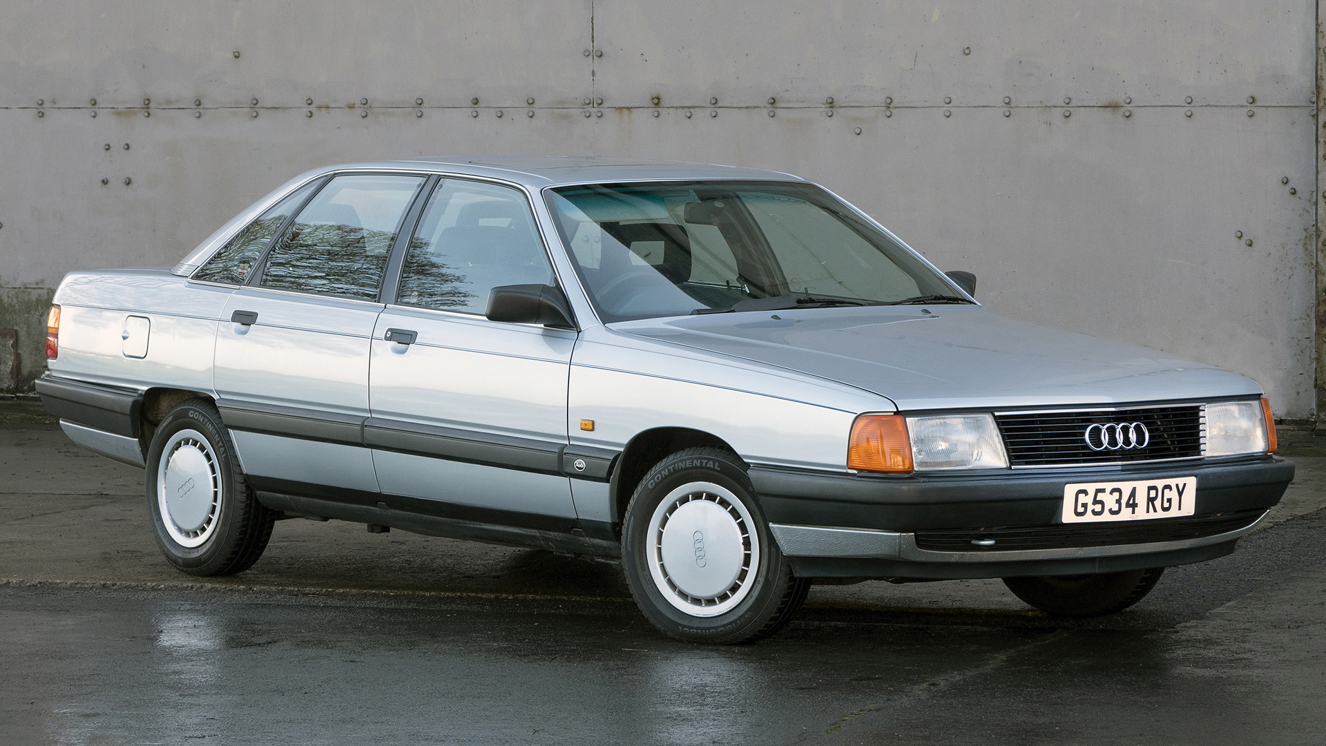Audi 100 - HD Wallpaper 