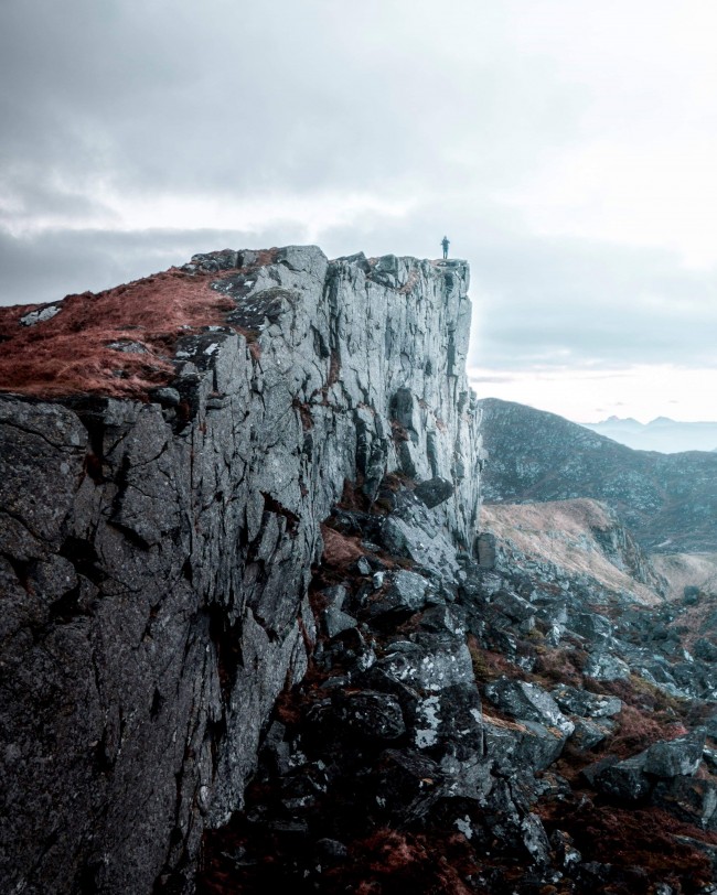 Cliff, Mountain, Loneliness, Peak, Outdoors - Cliff - HD Wallpaper 