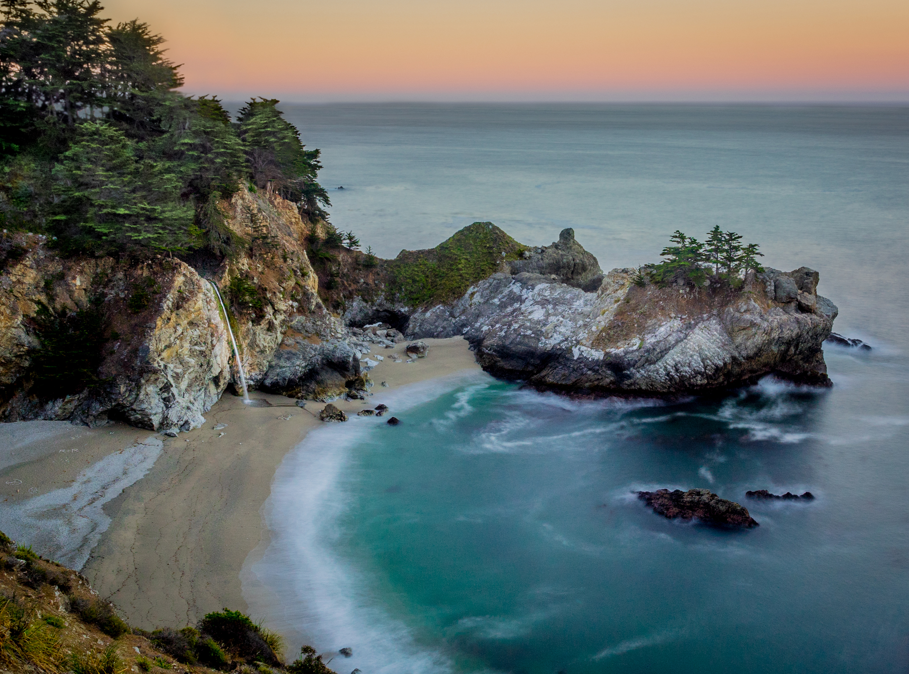 Julia Pfeiffer Burns State Park, Mcway Falls - HD Wallpaper 