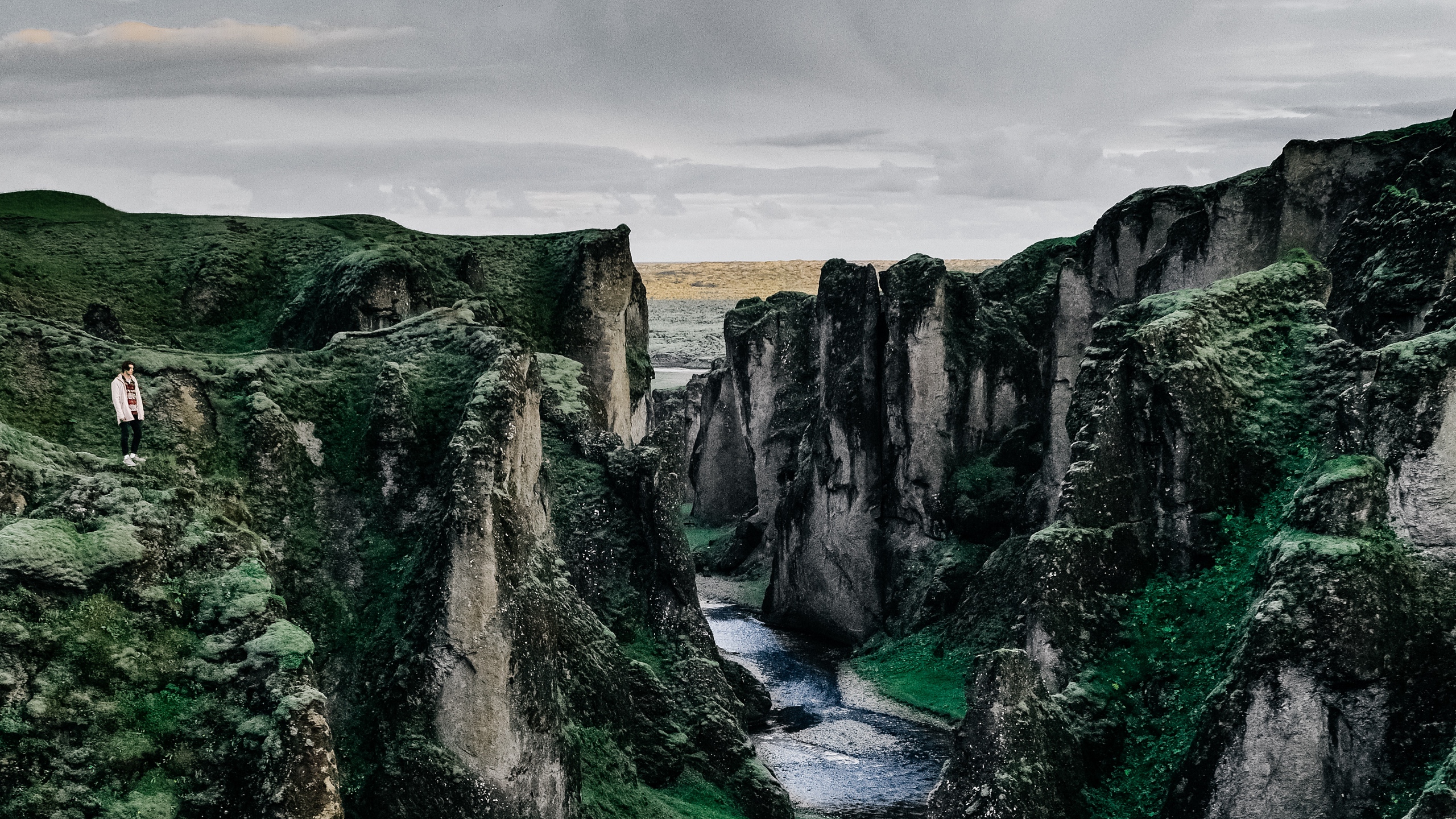 Wallpaper Mountain, Cliff, Rock, River - Phone Backgrounds Hd Cliff - HD Wallpaper 