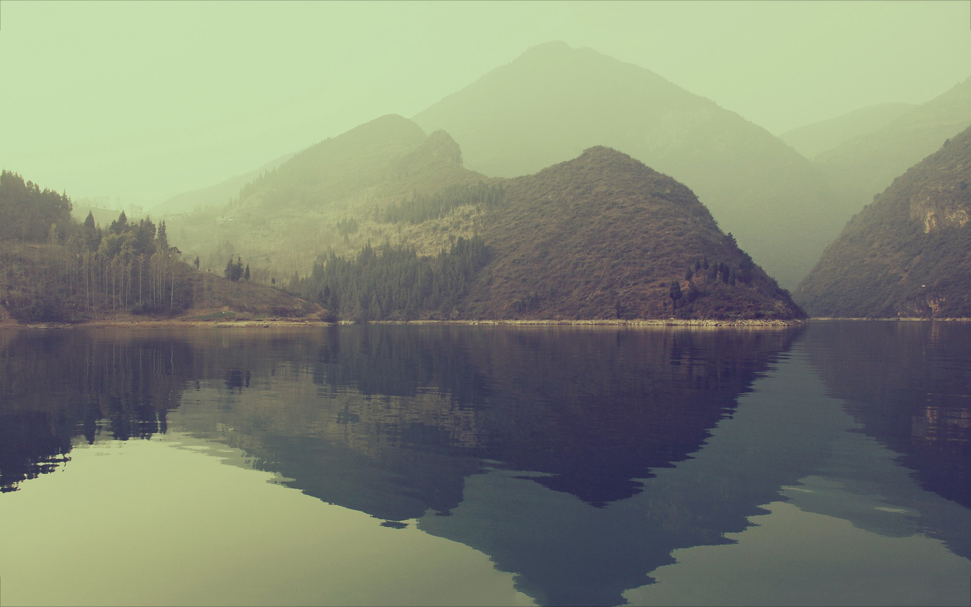 Lake Silent Morning - HD Wallpaper 