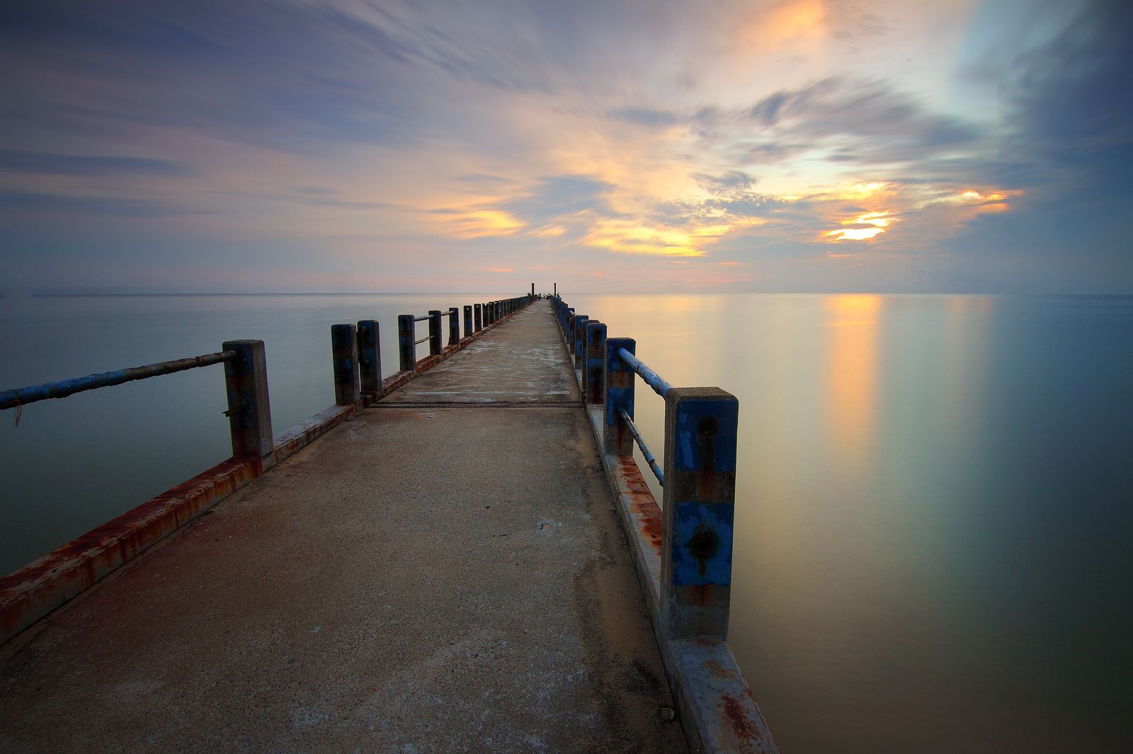 Water Sea Landscape Ocean Sunset Beach Sunrise Lake - Men Thinking Wallpaper Hd - HD Wallpaper 