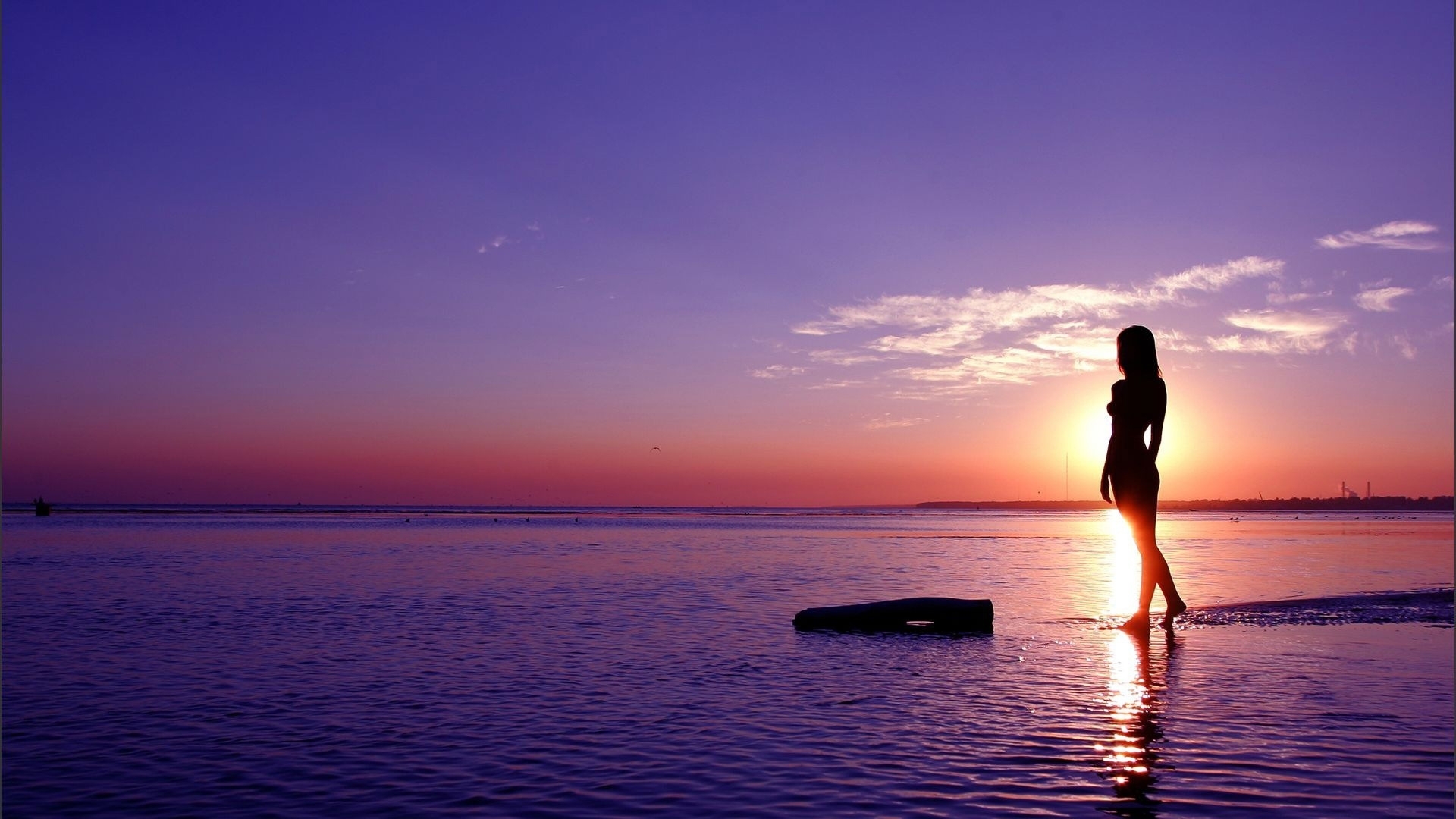 Girls At Beach Sunset - HD Wallpaper 