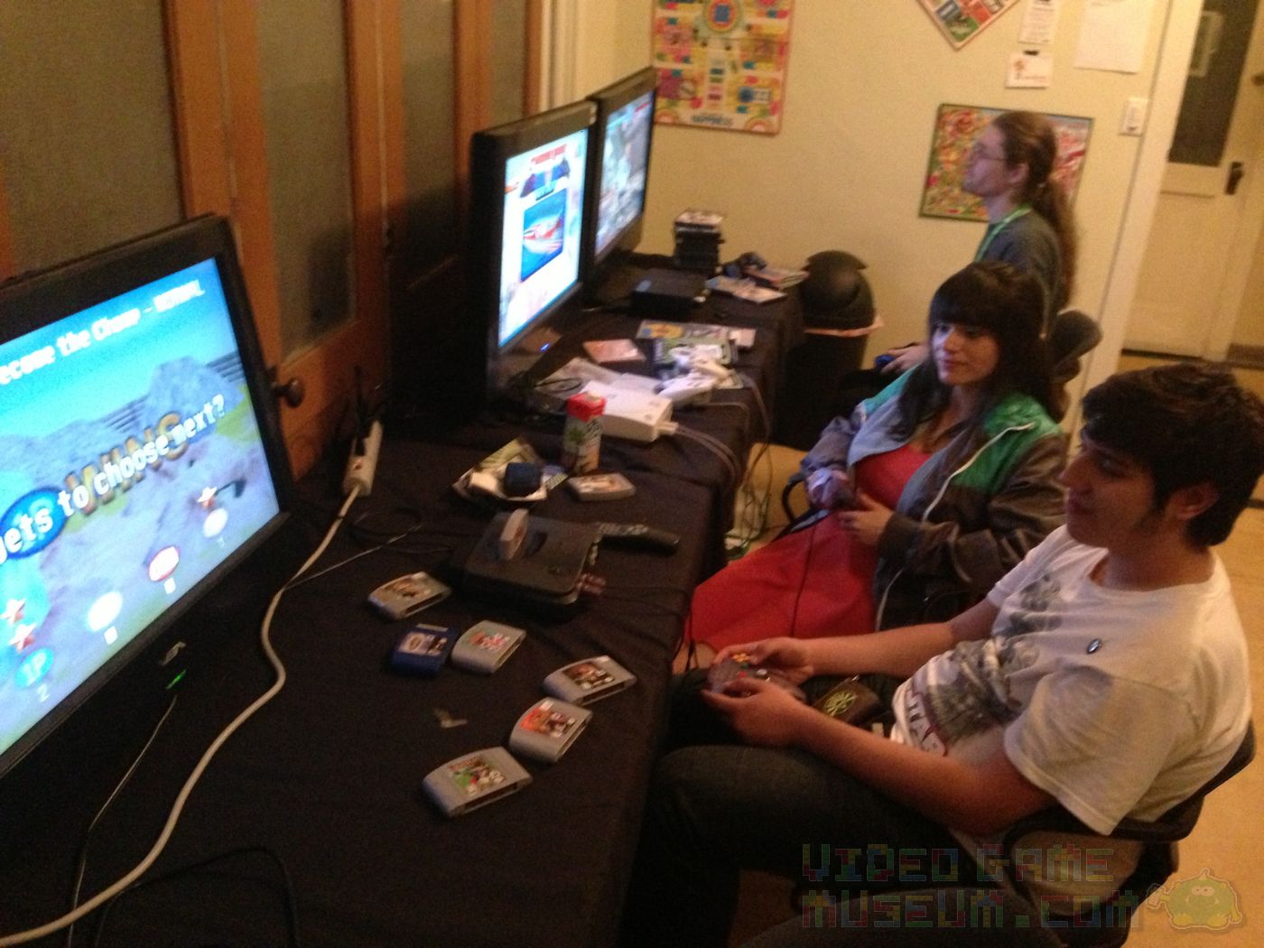 Gaming Room For 2 - HD Wallpaper 