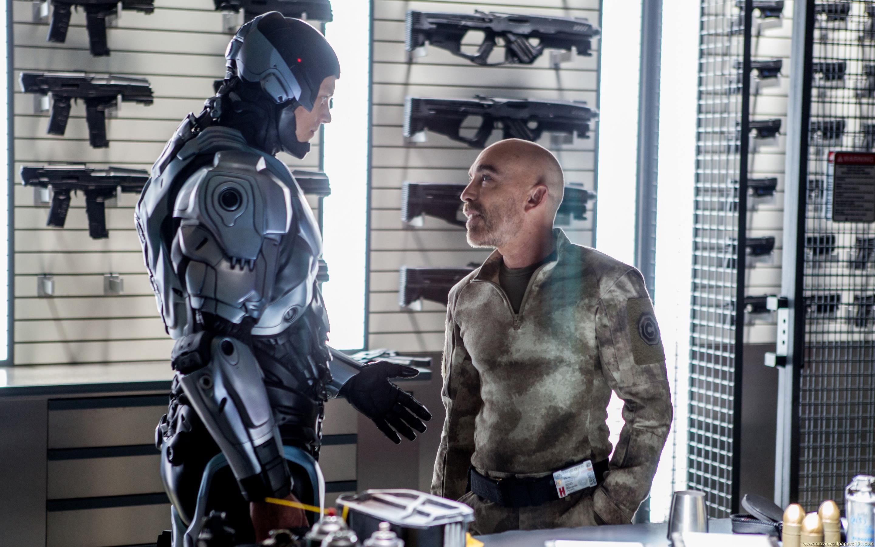 Jackie Earle Haley Robocop - HD Wallpaper 