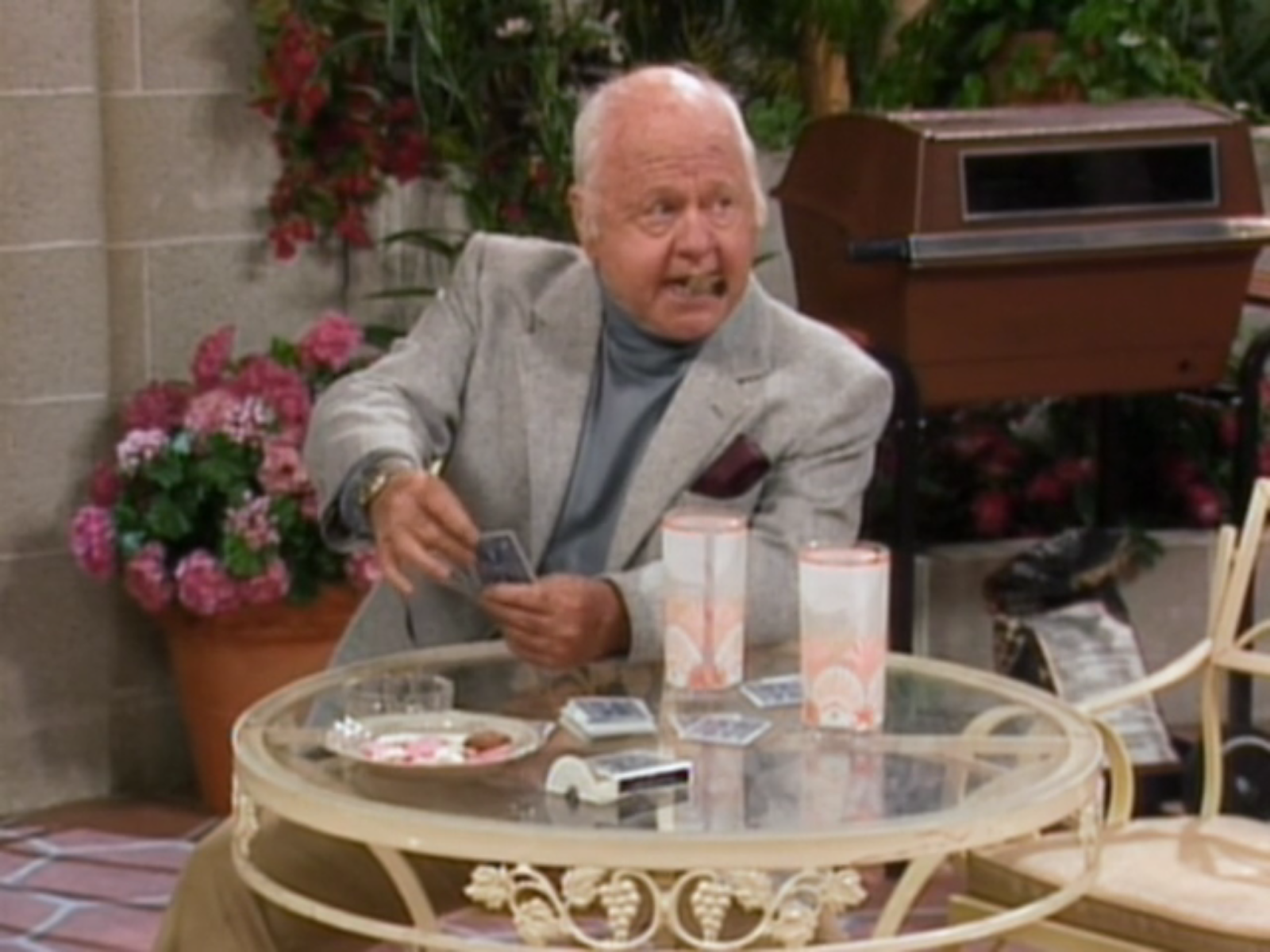 Golden Girls Episode Larceny And Old Lace - HD Wallpaper 
