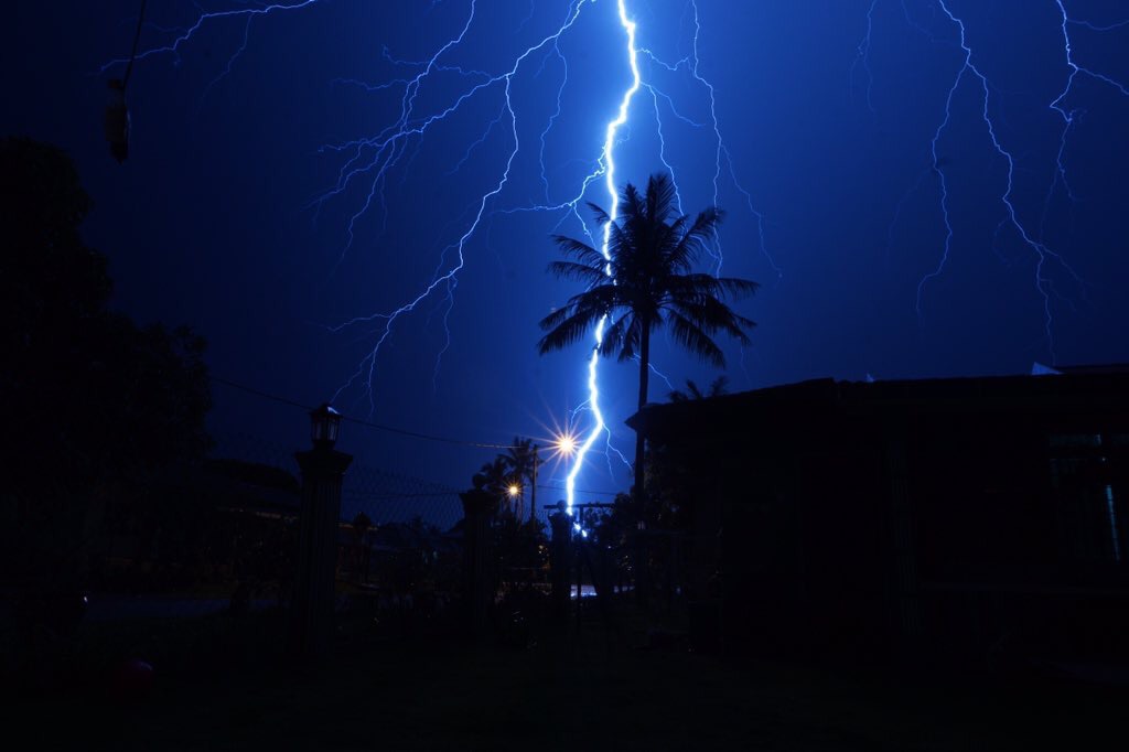 Aesthetic Lightning - Pink Lightning Wallpapers Top Free Pink Lightning