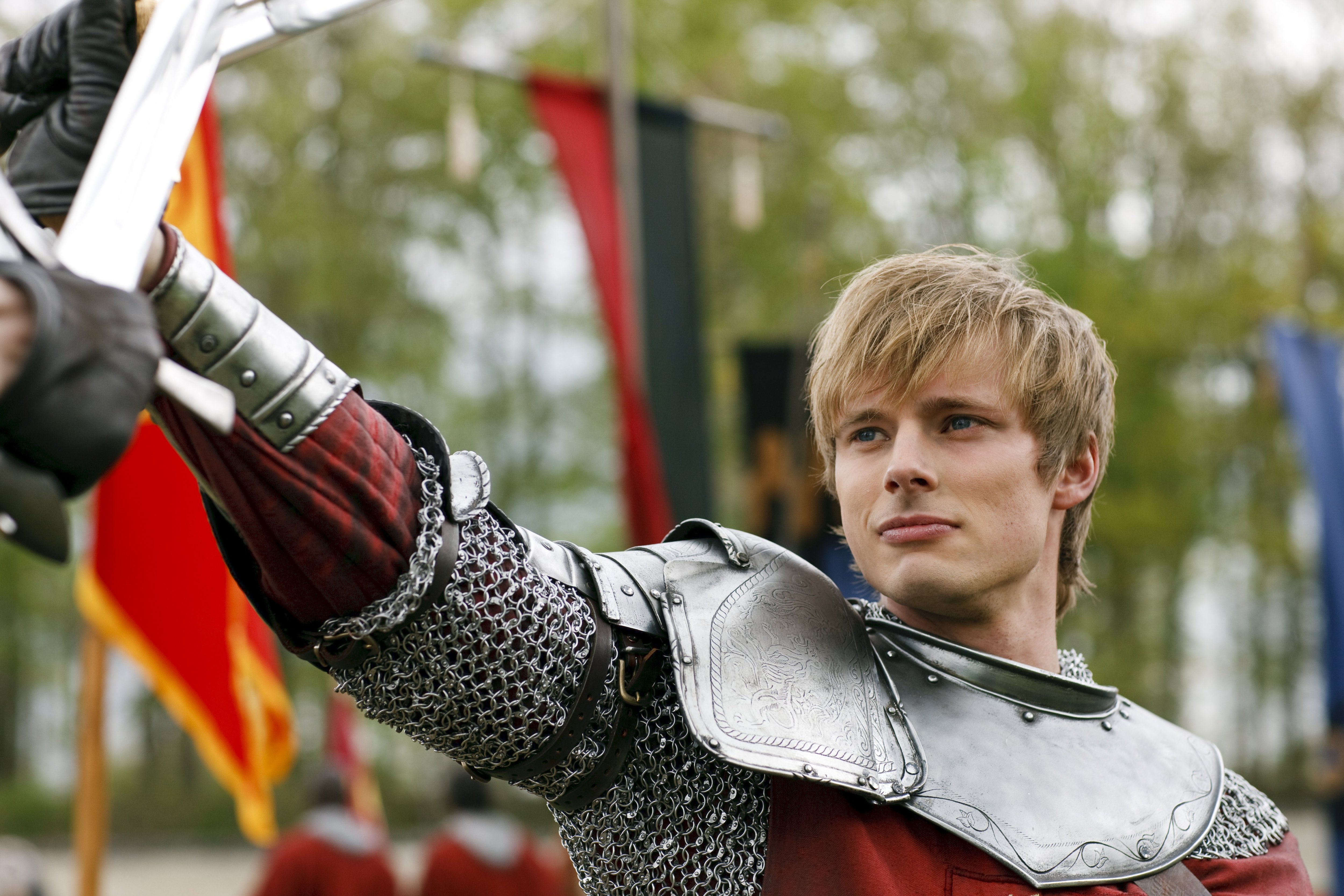 Arthur Pendragon - Bradley James Arthur Pendragon - HD Wallpaper 