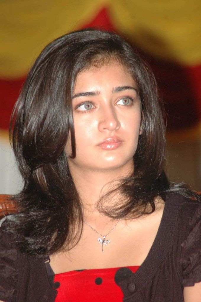 Kamal Hassan Second Daughter - HD Wallpaper 