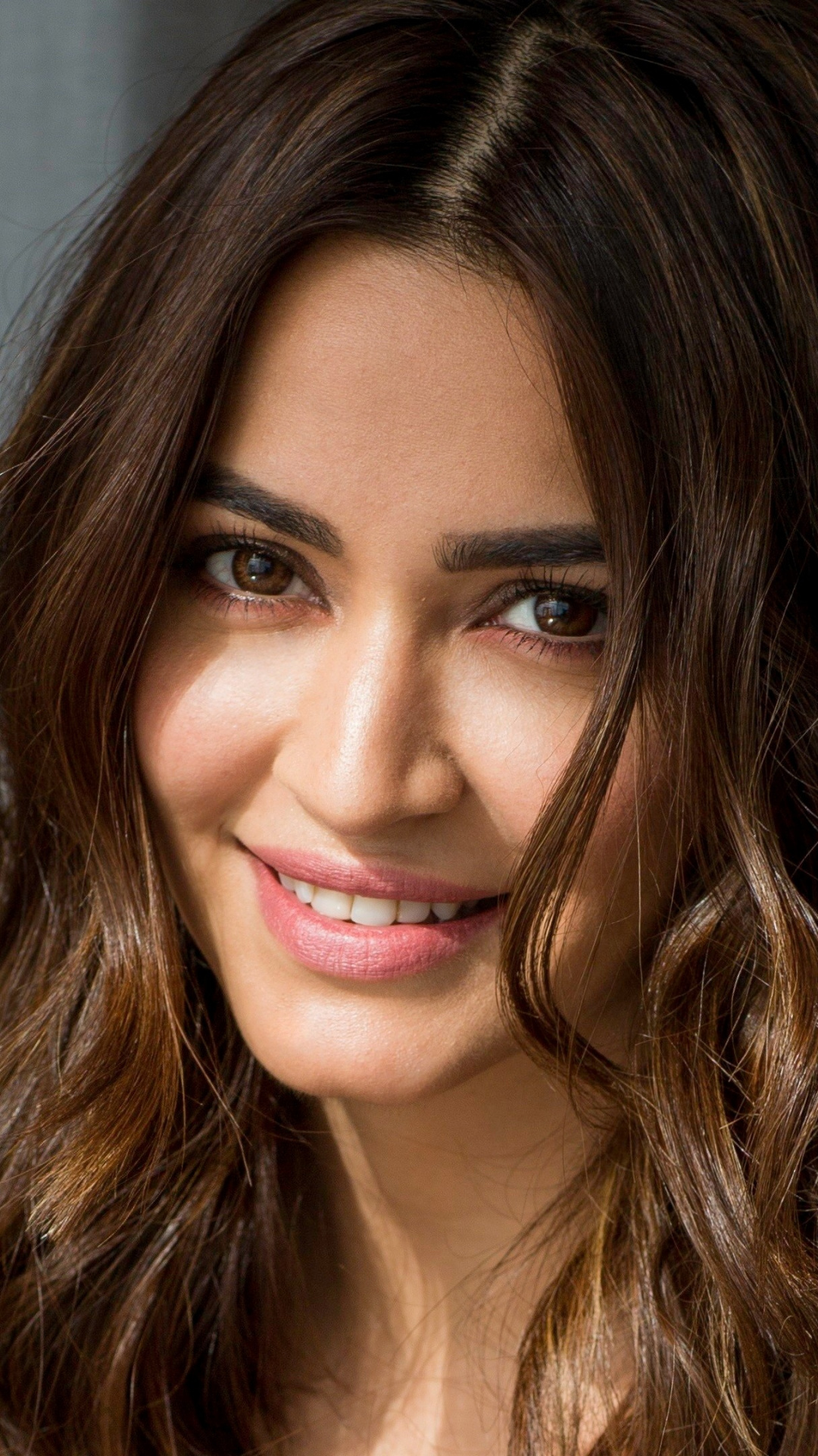 Bollywood, Smile, Kriti Kharbanda, Wallpaper - HD Wallpaper 