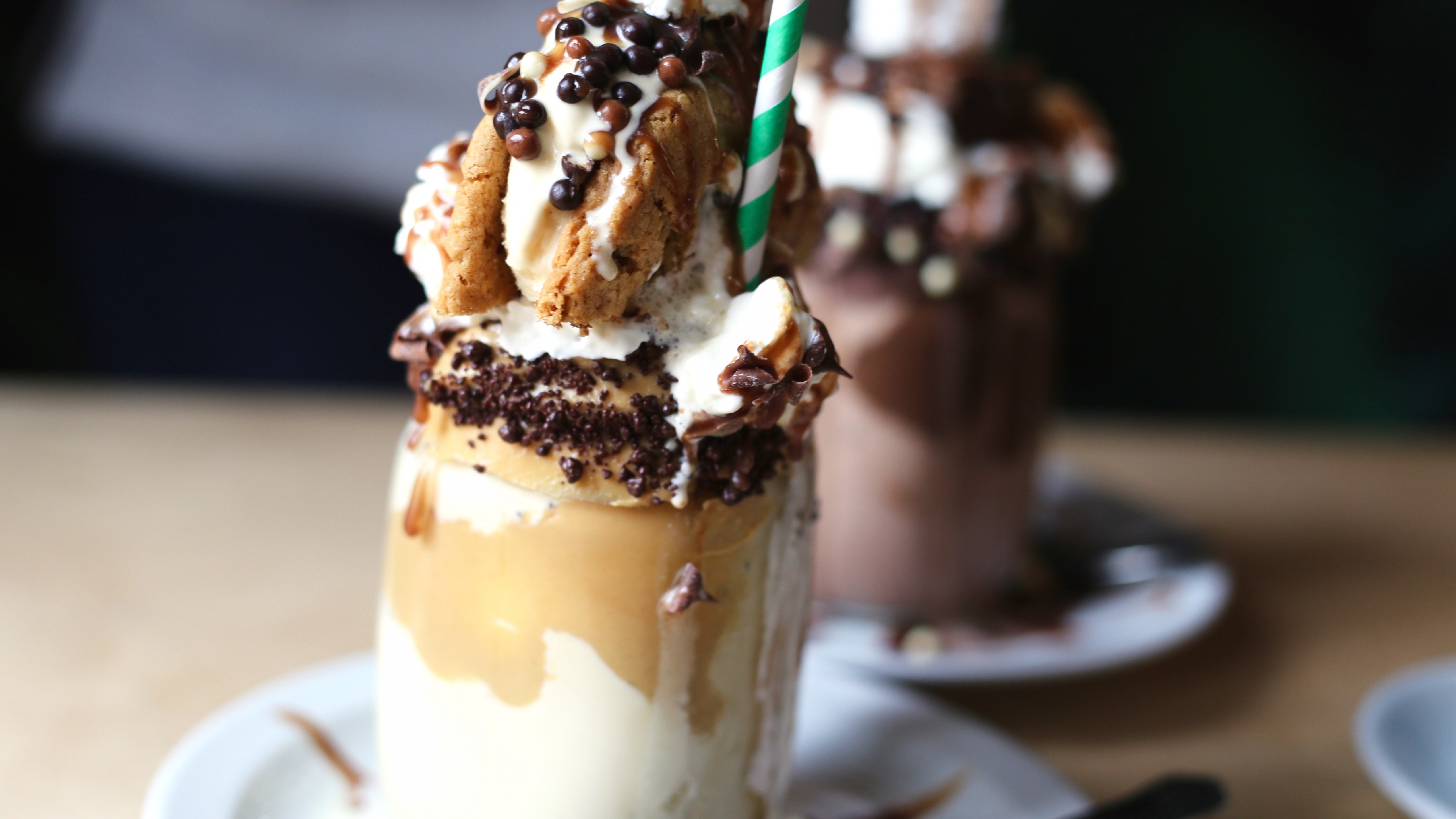 Shakes Wallpaper Hd - HD Wallpaper 