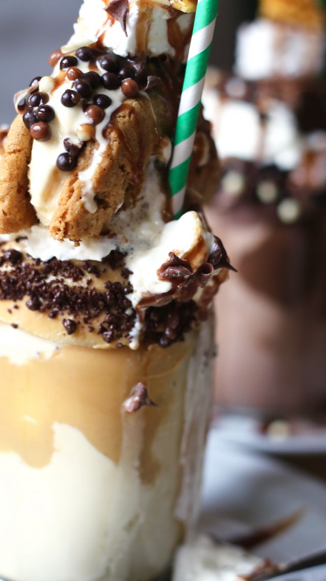 Freak Shake, Freakshakes, Milk Shake, Cake - Milk Shake - HD Wallpaper 