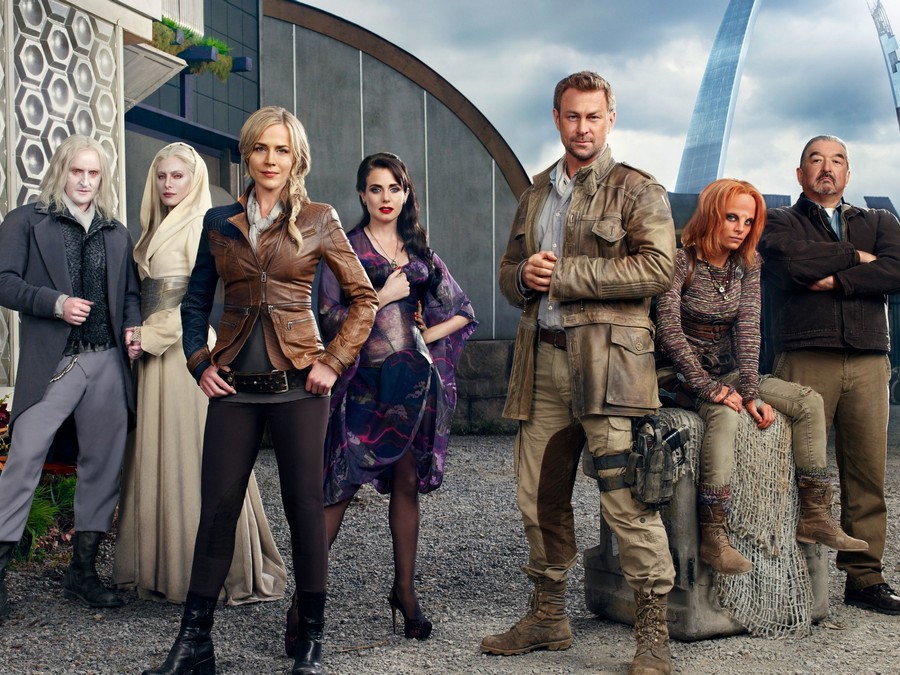 Wallpaper Defiance, Grant Bowler, Julie Benz, Stephanie - Defiance Season 1 - HD Wallpaper 