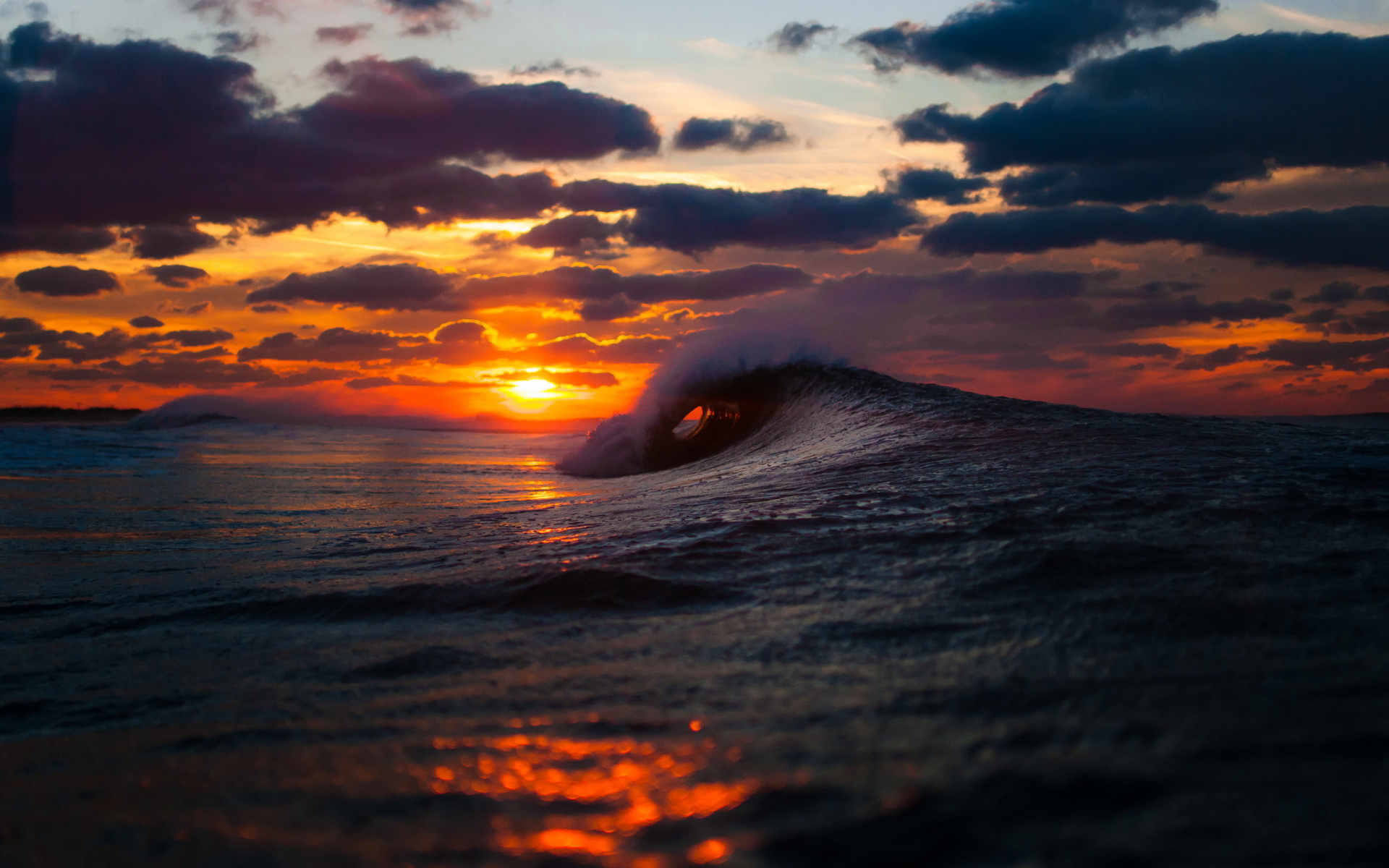 Sea Sunset, Widescreen / S - Wave Wallpaper Sunset - HD Wallpaper 