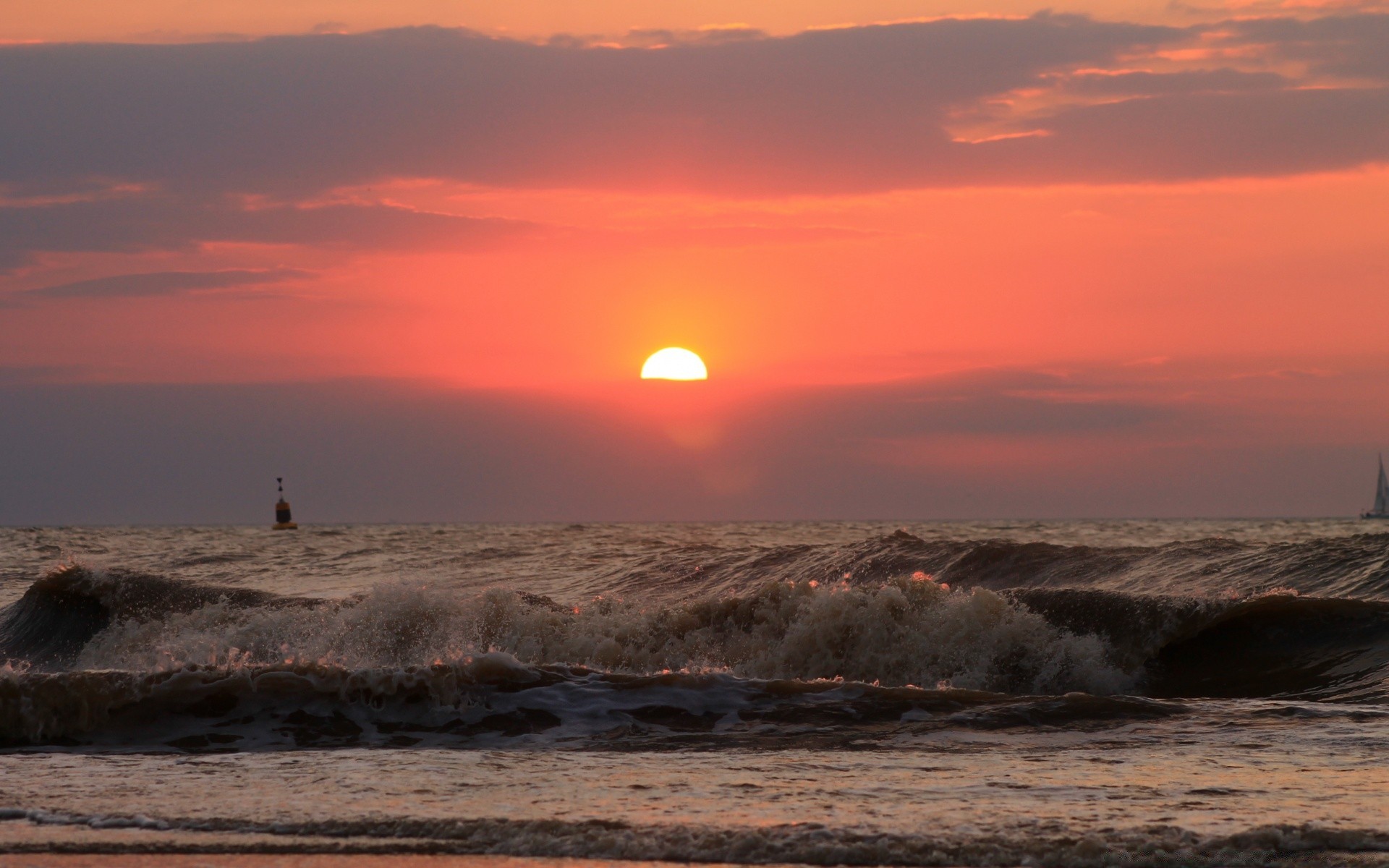 Sea And Ocean Sunset Dawn Water Dusk Sun Evening Sea - Amazing Sea - HD Wallpaper 