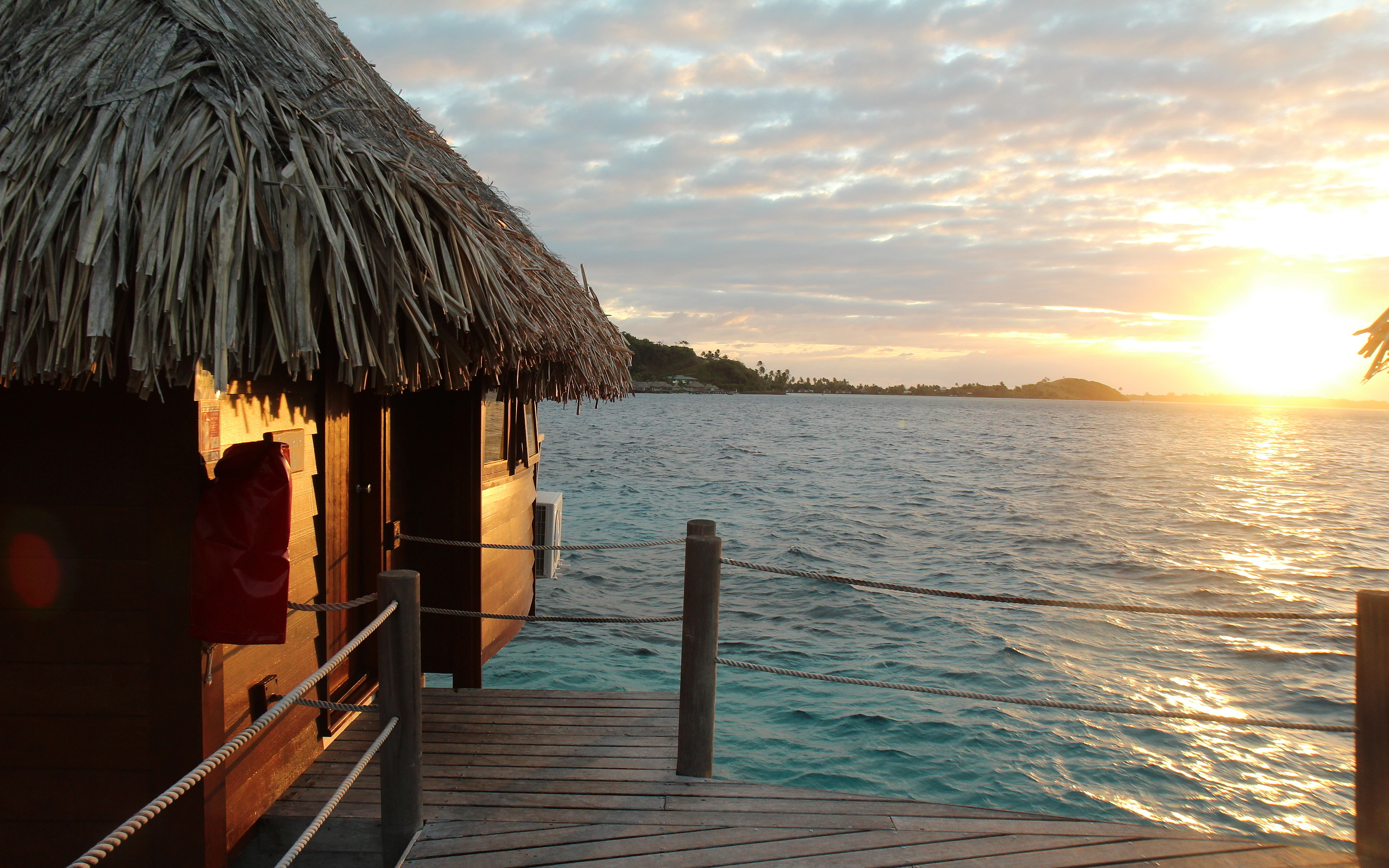 Sunrise In Bora Bora - HD Wallpaper 