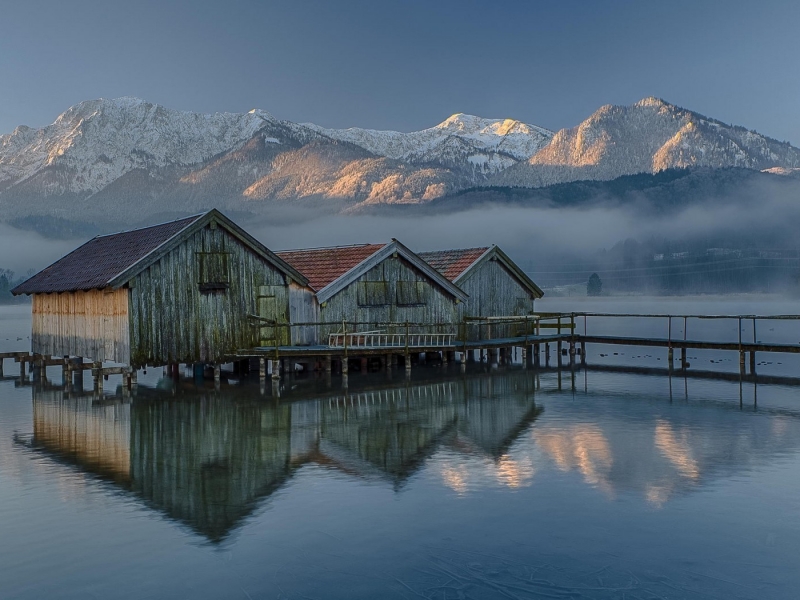 Lake House Wallpaper - HD Wallpaper 