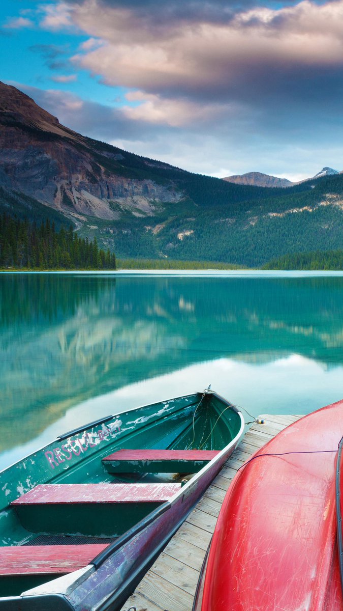 Emerald Lake - HD Wallpaper 