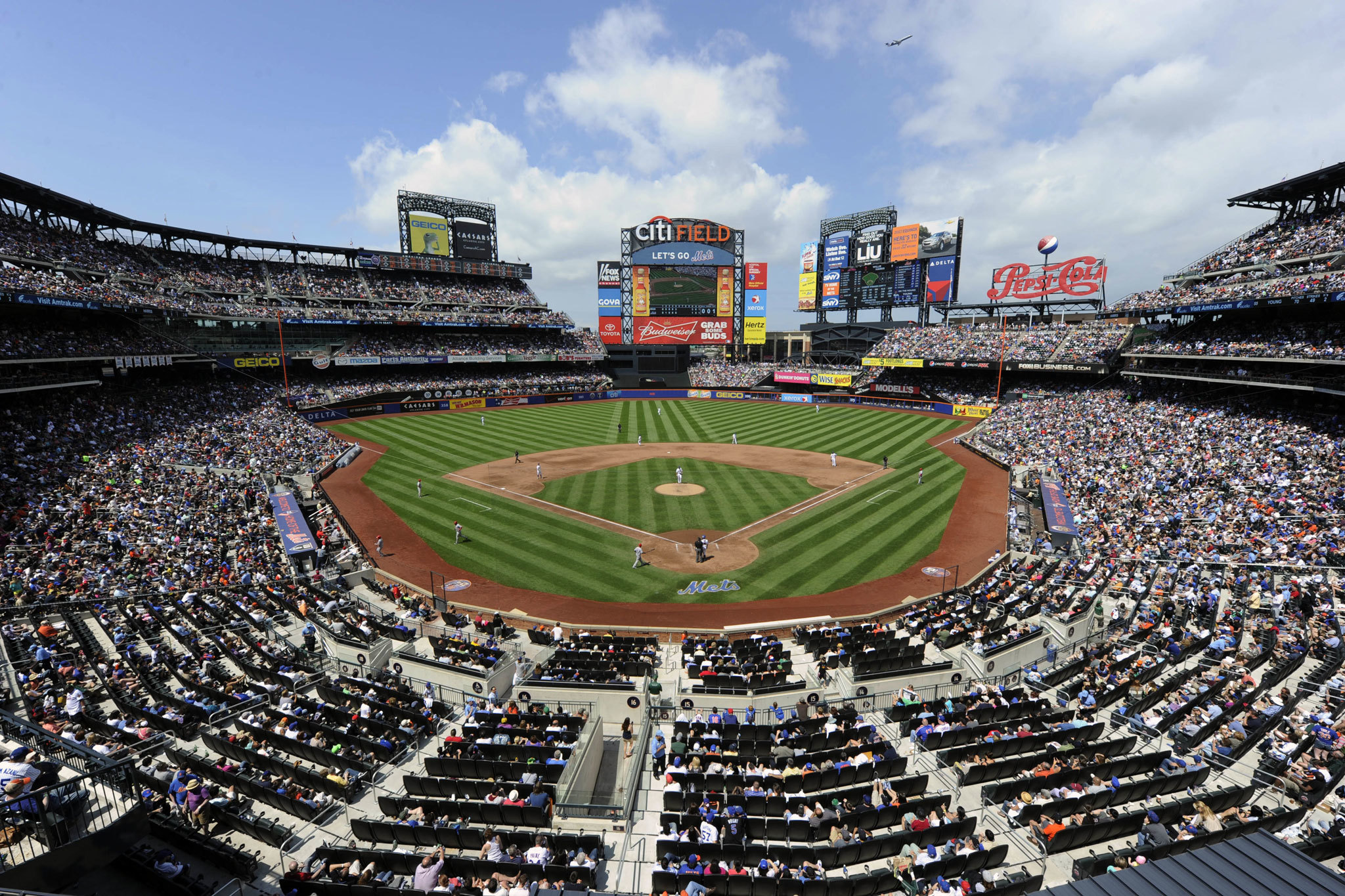 Mets Stadium Vs Yankee Stadium 2048x1365 Wallpaper teahub.io