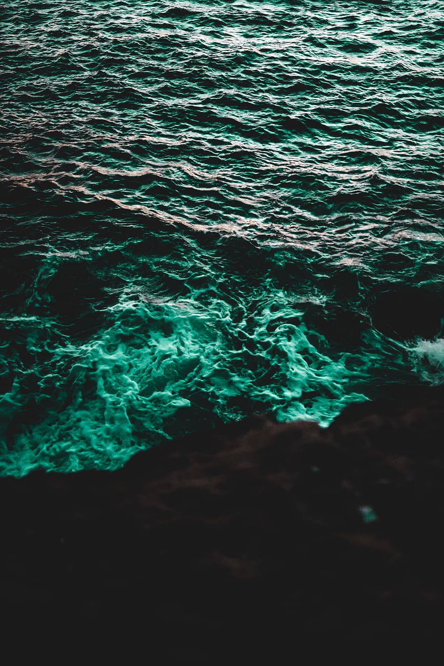 Body Of Water, By The Sea, Colors, Dark, Deep Ocean, - Here Comes The Kraken Hctk - HD Wallpaper 