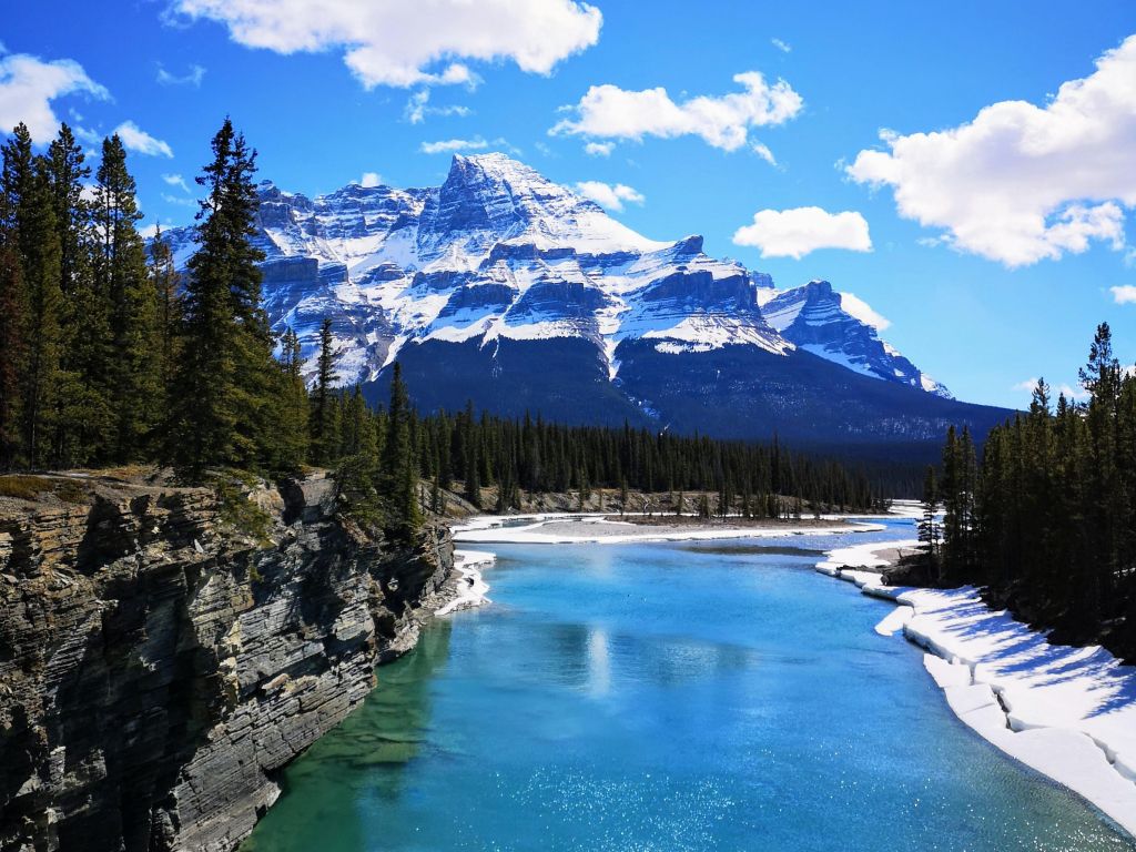 British Colombia, Canada Wallpaper - Mount Scenery - HD Wallpaper 