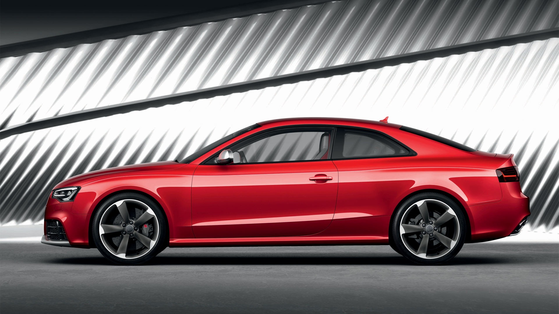 Audi Rs5 2012 Side - HD Wallpaper 