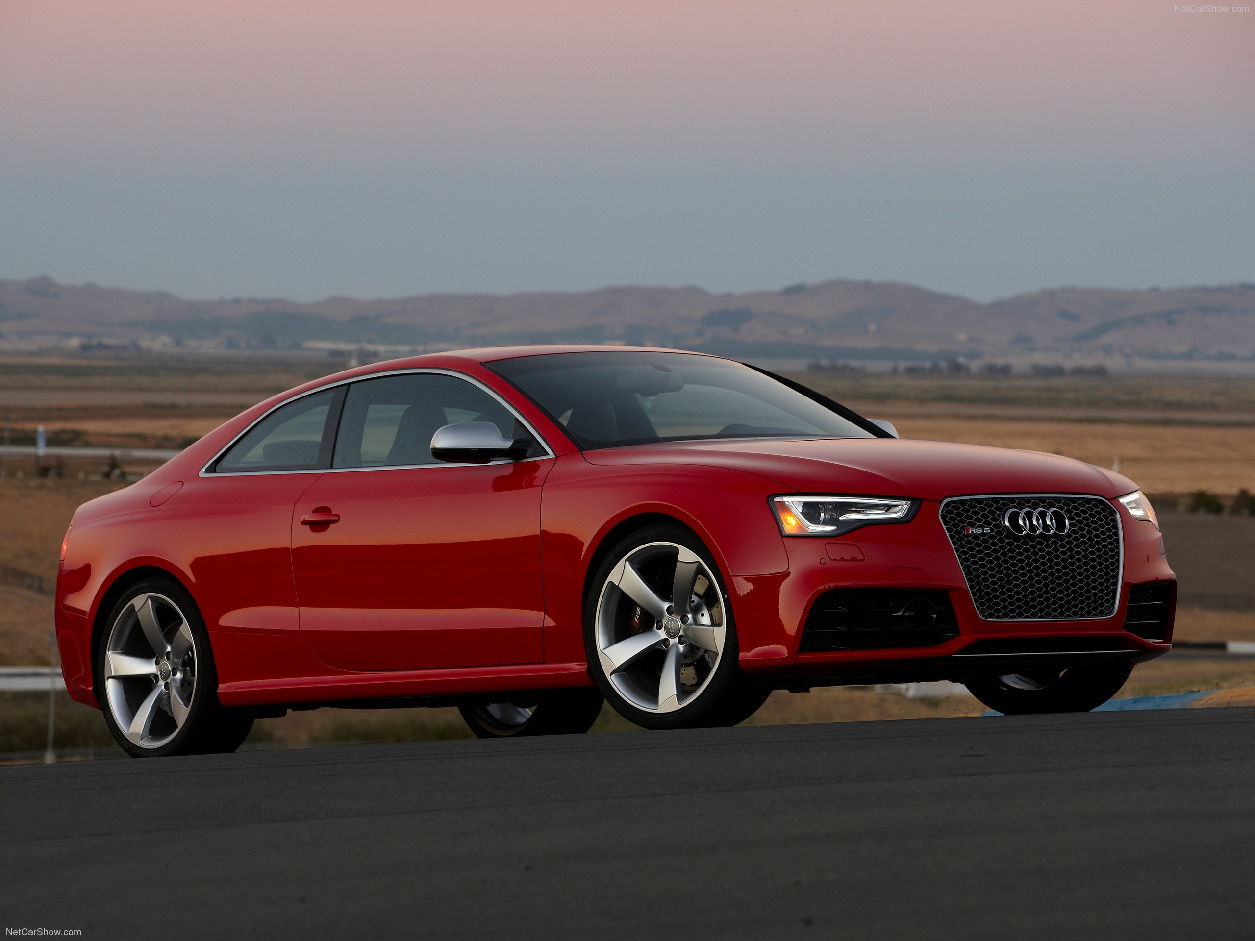 Audi Rs5 - HD Wallpaper 