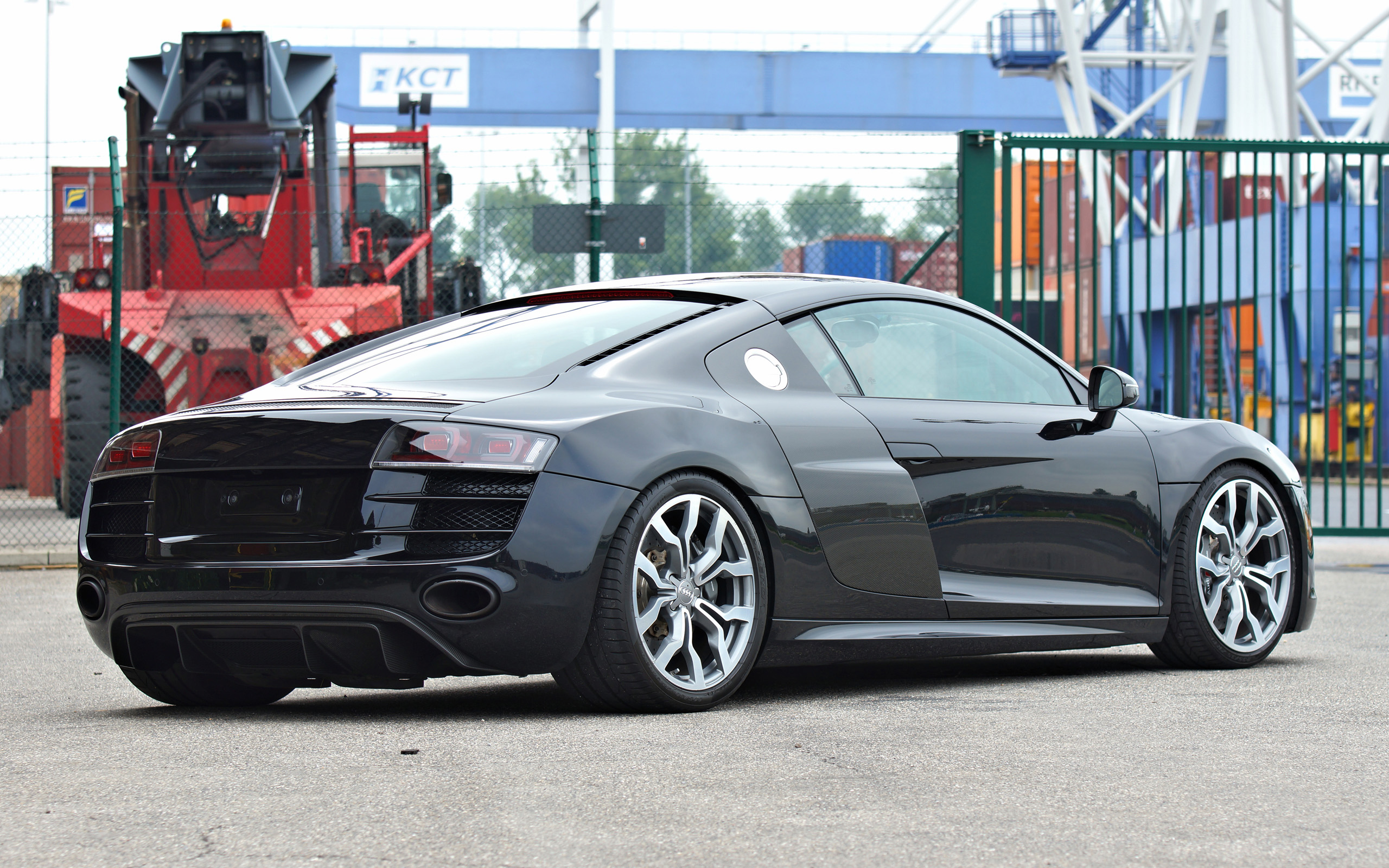 2013 Audi R8 Rims - HD Wallpaper 